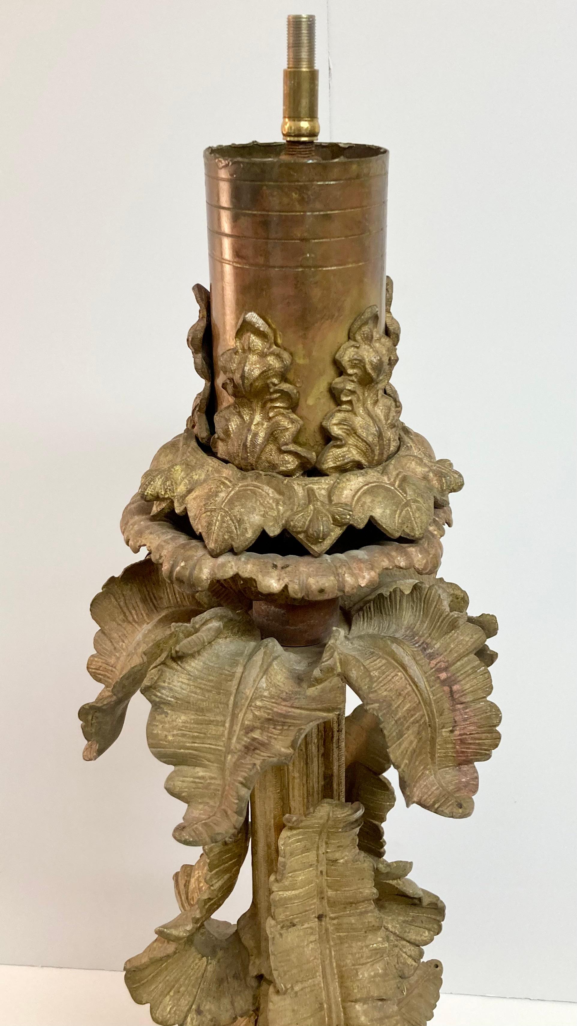 XIXe siècle Base de lampe de table Art Nouveau du 19ème siècle en bronze doré français en vente