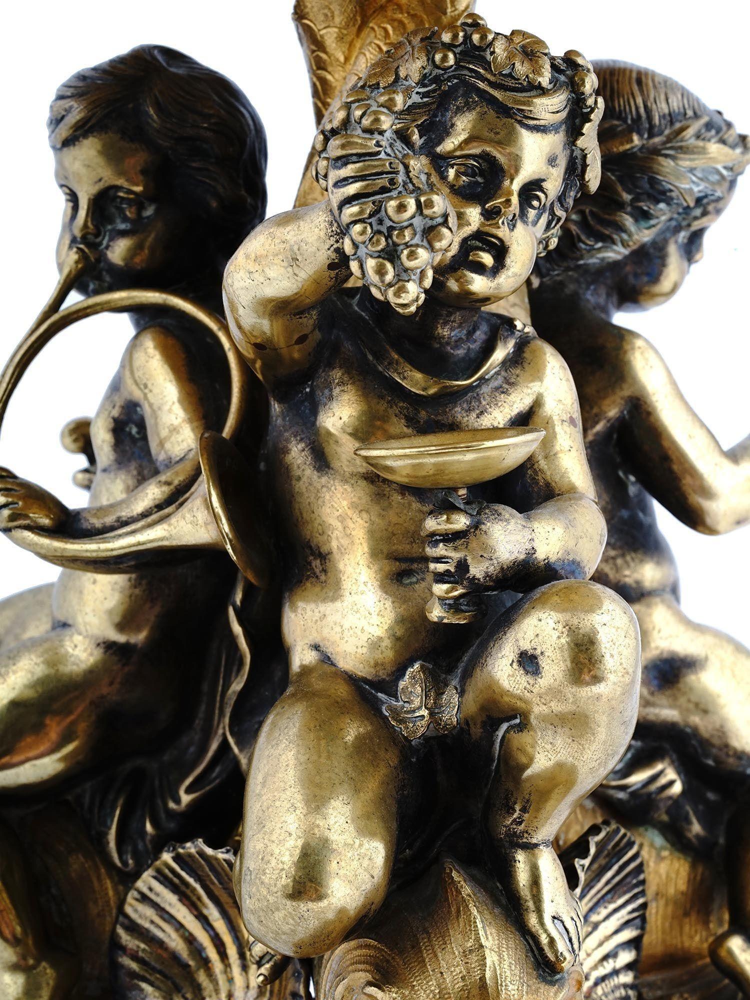 19th Century French Gilt Bronze Centerpiece Bowl in the Baroque Style In Good Condition In New York, NY