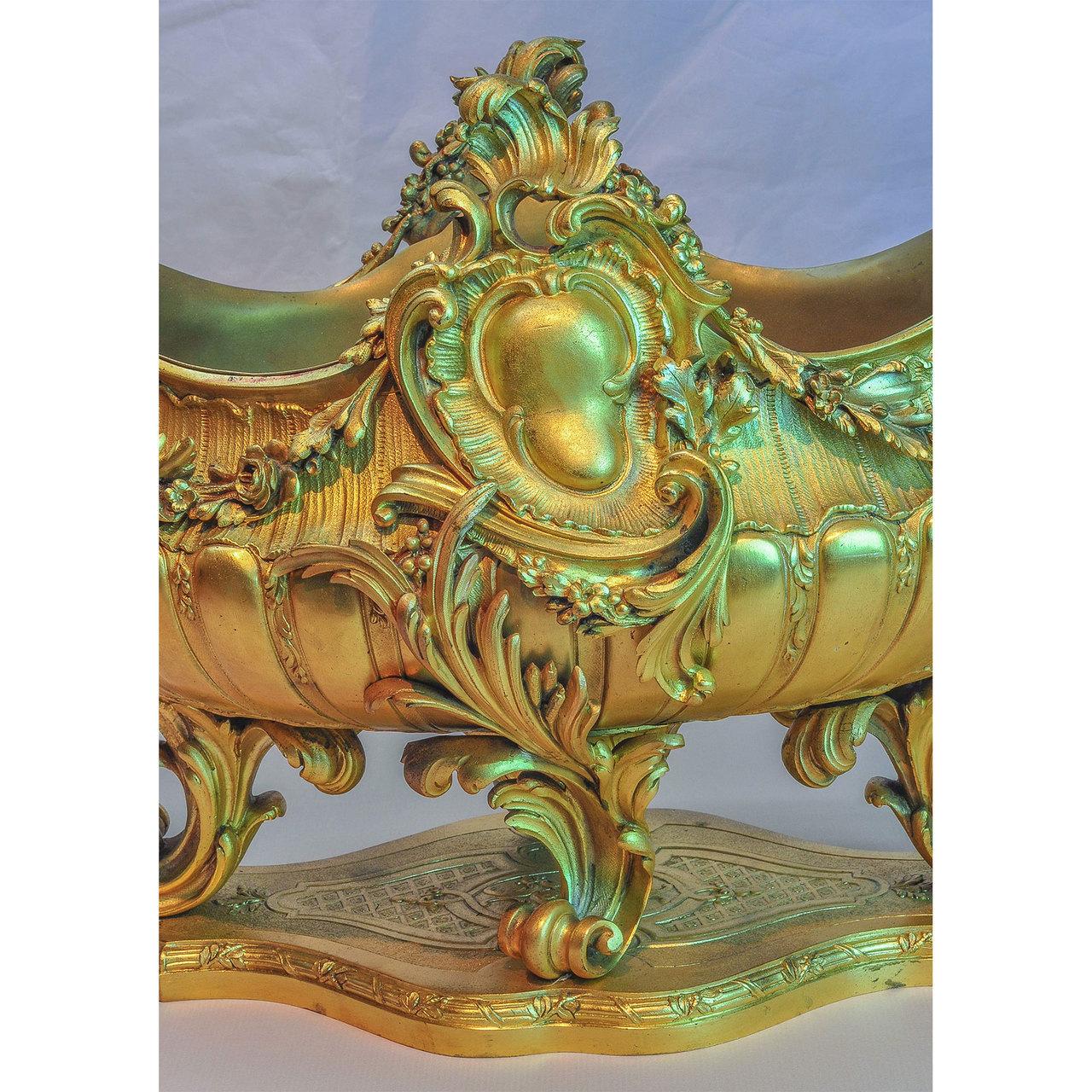 19th Century French Gilt Bronze Centerpiece with Mermaid Figural Handles For Sale 2