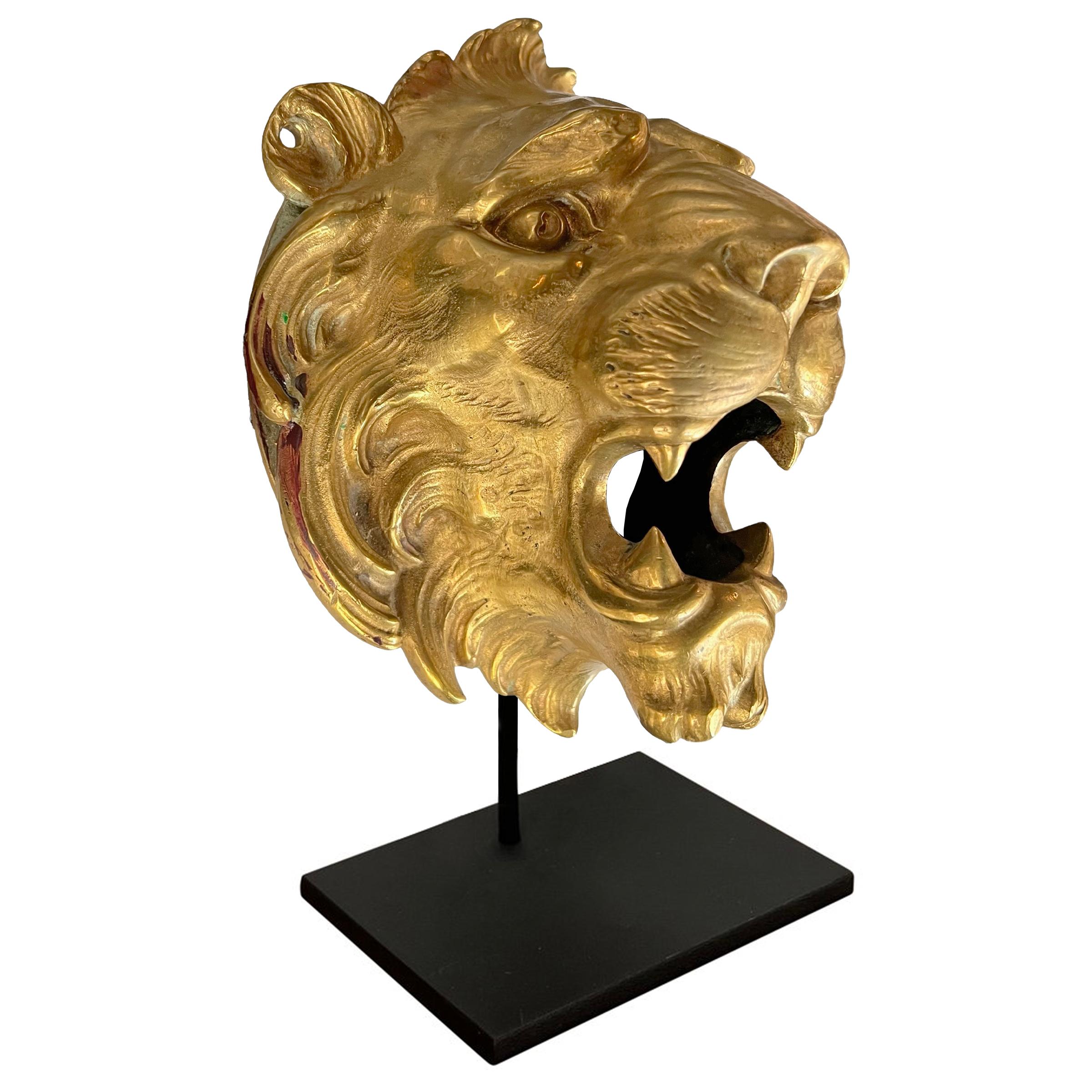19th Century French Gilt Bronze Lion on Custom Mount In Good Condition For Sale In Chicago, IL