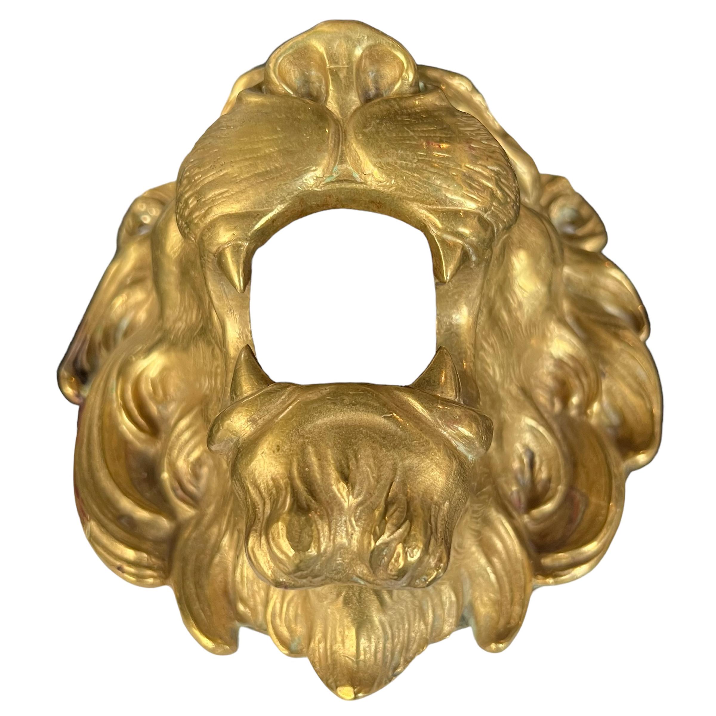 Lion français du 19e siècle en bronze doré sur mesure Bon état - En vente à Chicago, IL