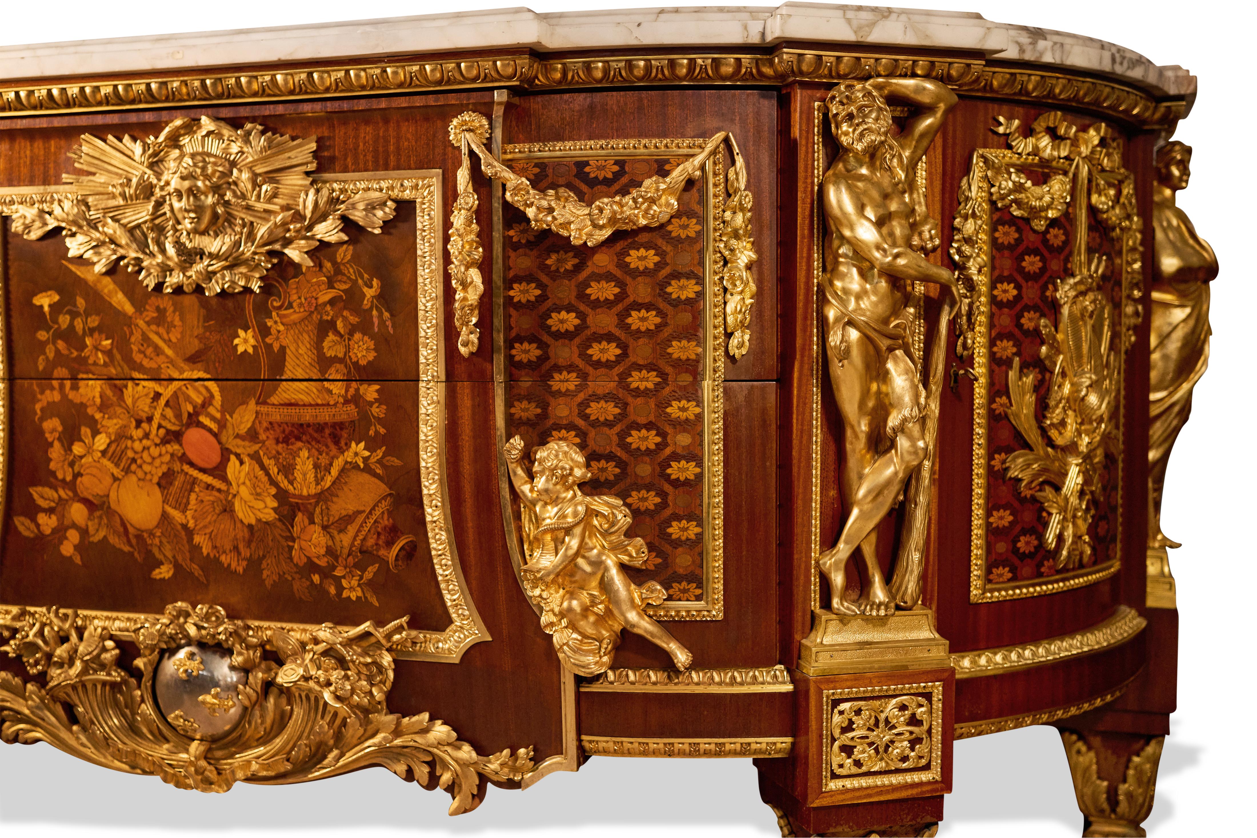 19th Century French Gilt-Bronze Mounted Commode after Jean-Henri Riesener For Sale 4