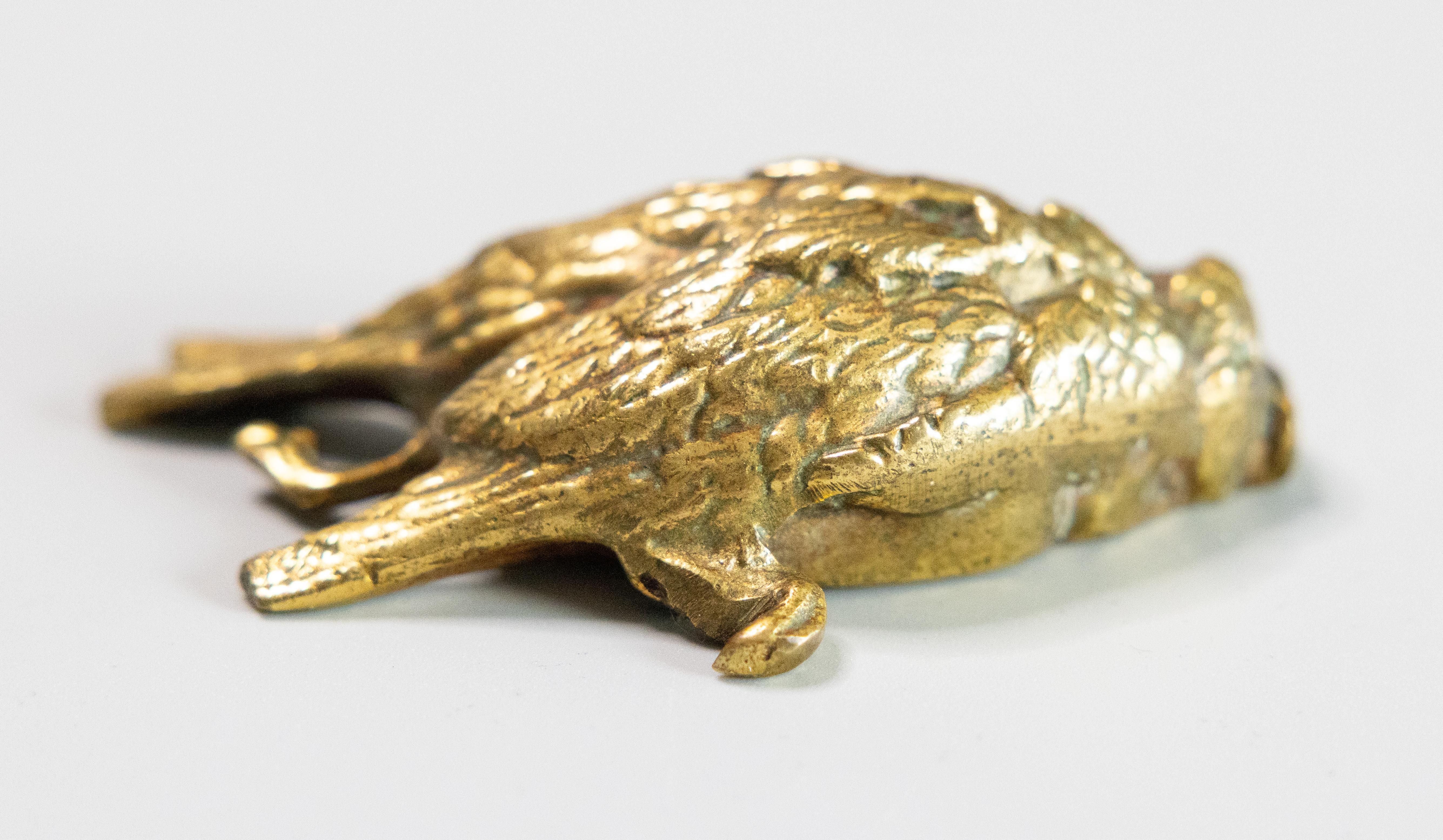 Moulage Oiseau blessé en bronze doré du XIXe siècle, d'après Comolera en vente