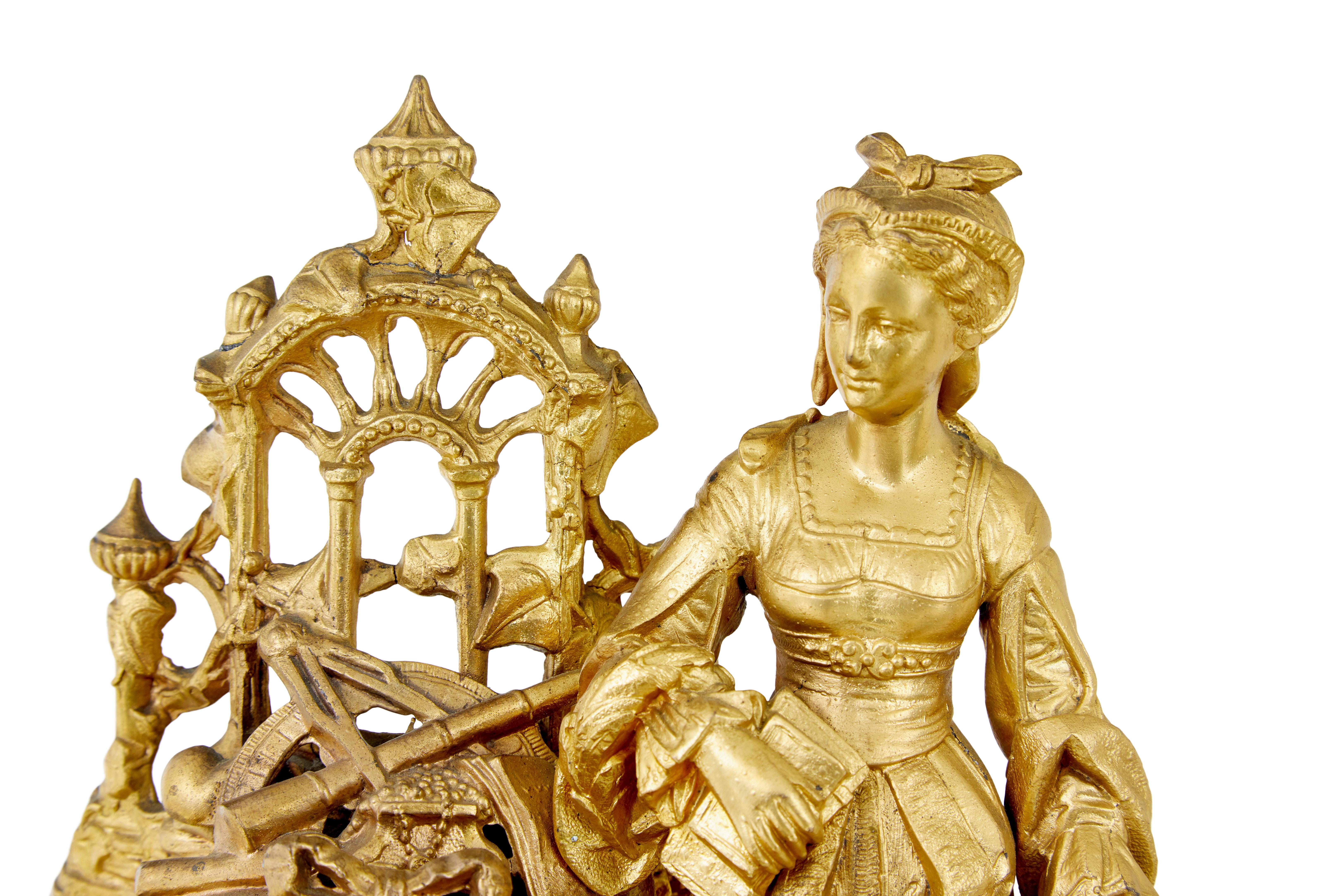 Französische vergoldete Kaminuhr des 19. Jahrhunderts mit Sevres-Plaketten im Angebot 2