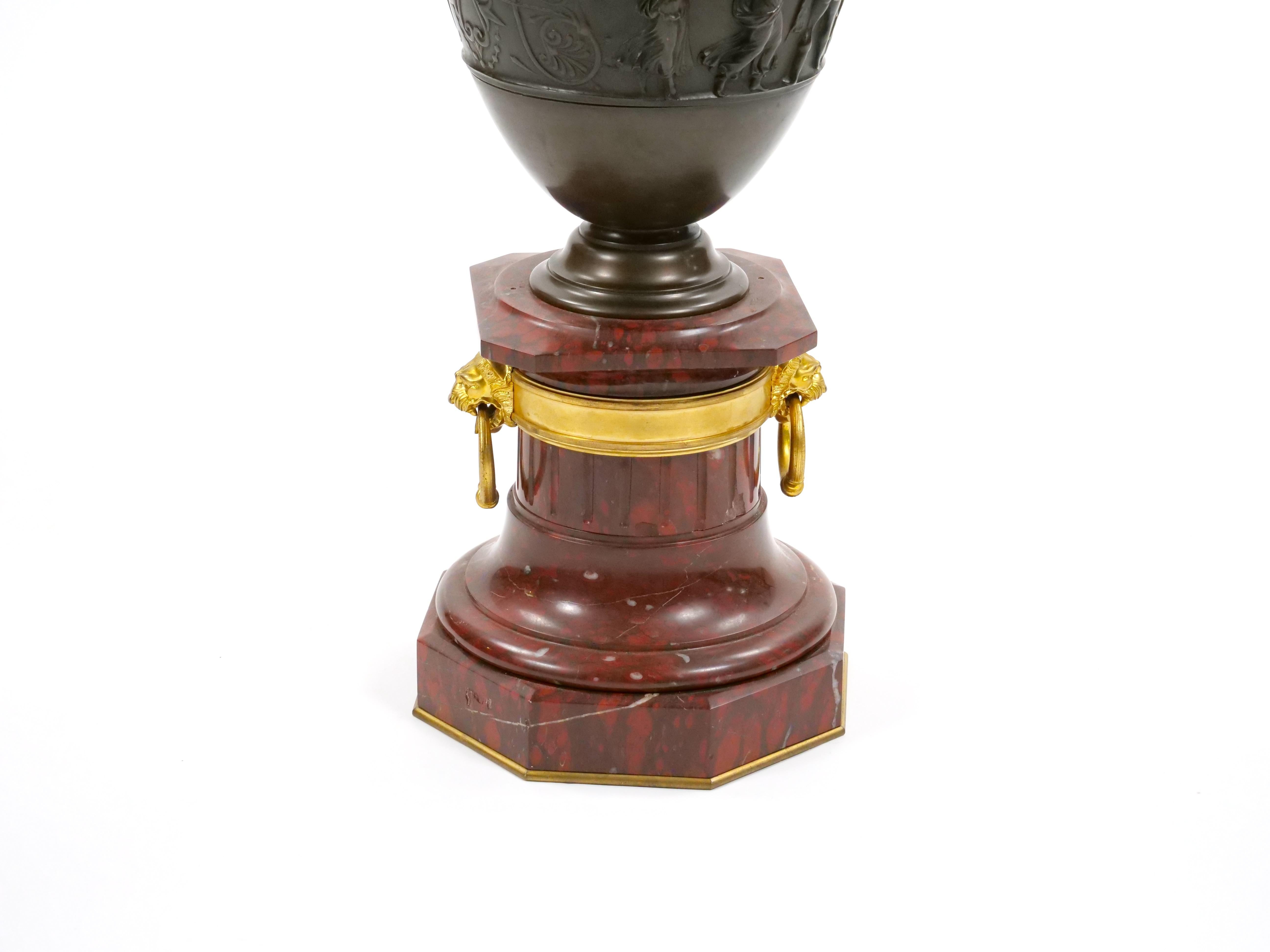 Chandeliers en bronze patiné et doré du 19ème siècle par Ferdinand Barbedienne en vente 10