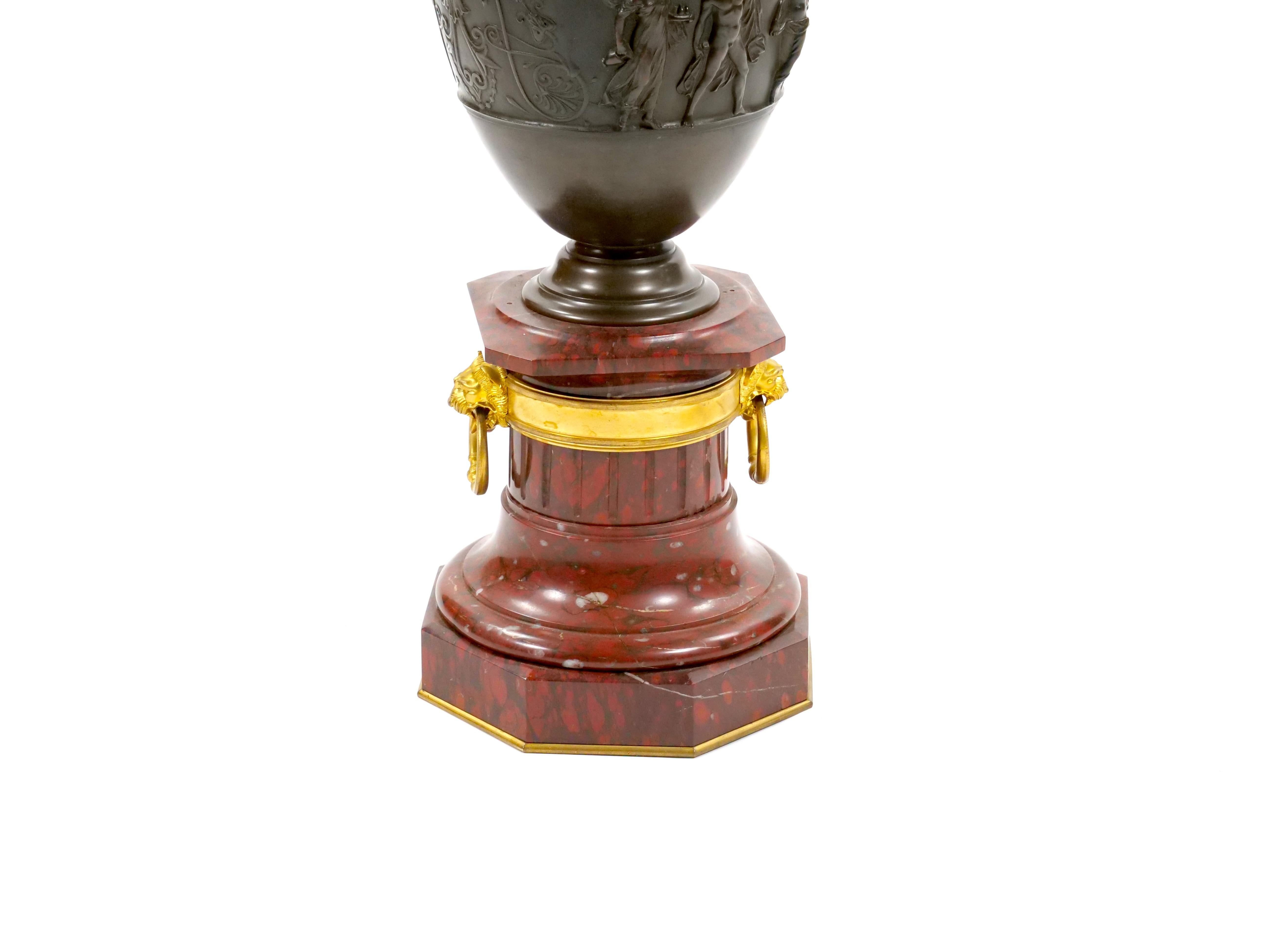 Chandeliers en bronze patiné et doré du 19ème siècle par Ferdinand Barbedienne en vente 11