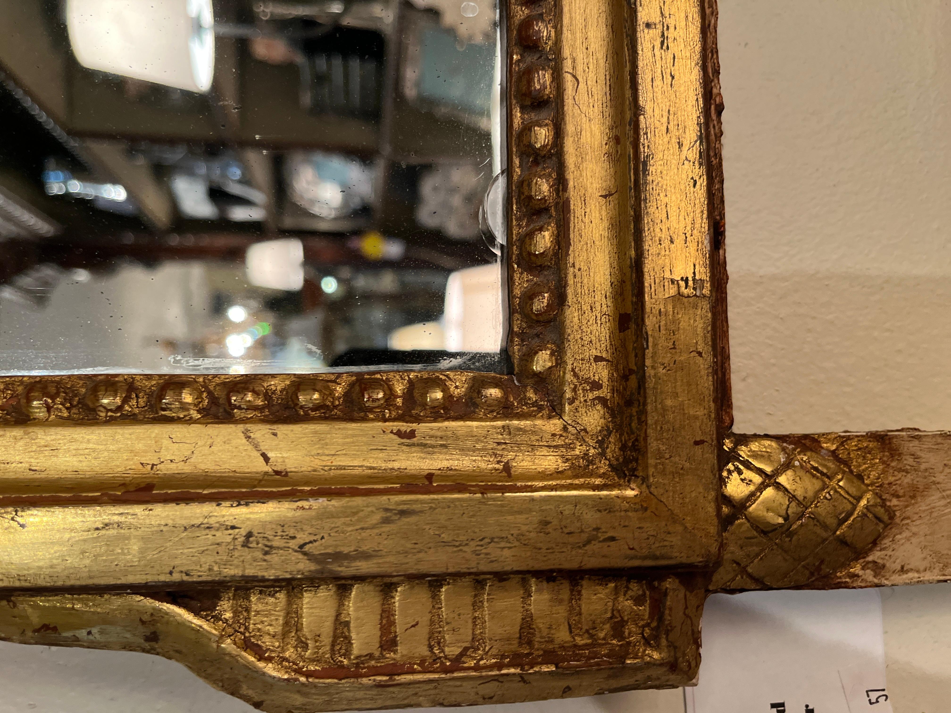 Louis XVI Miroir de cour en bois doré français du 19e siècle en vente
