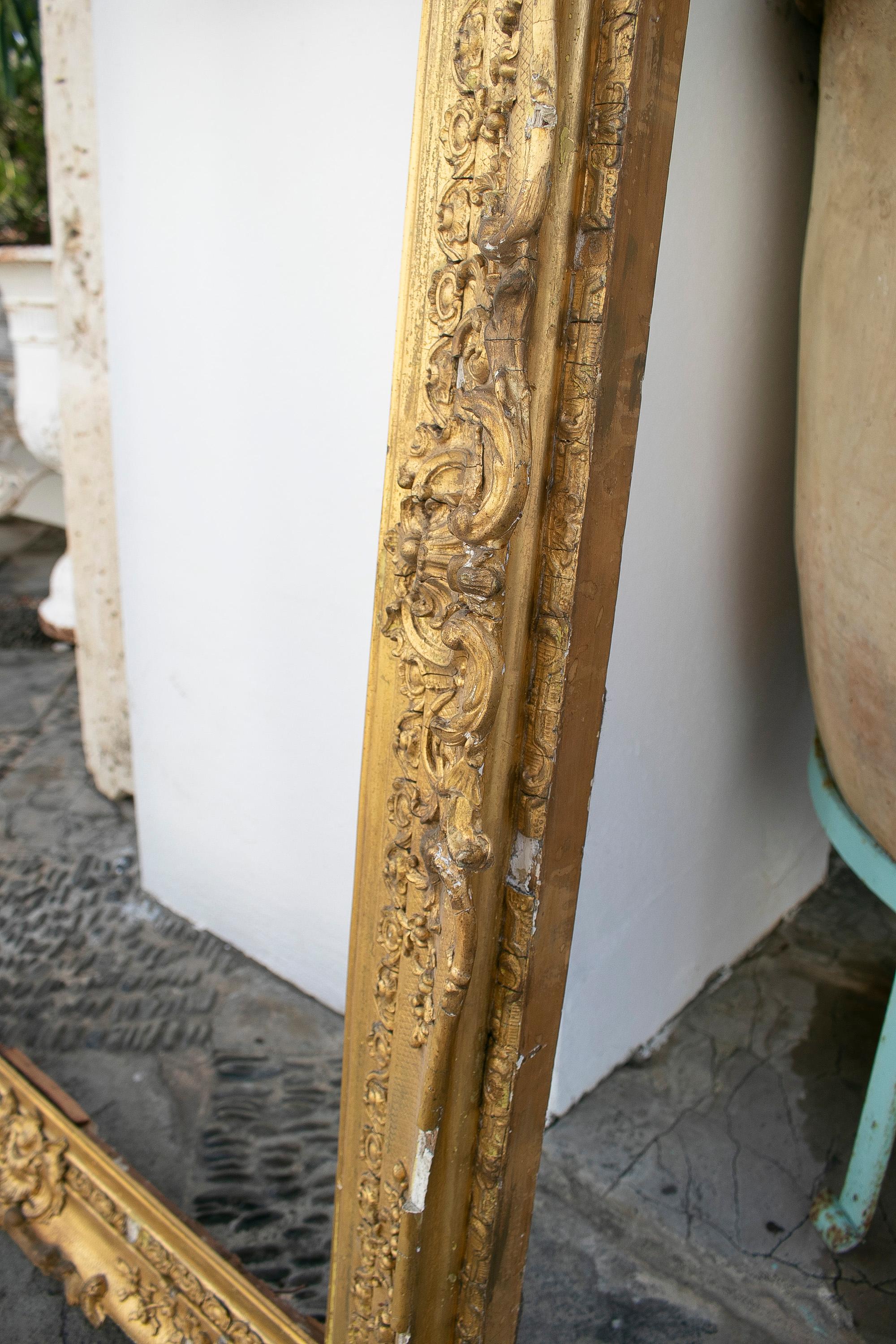 19th Century French Giltwood and Stucco Baroque Frame 2