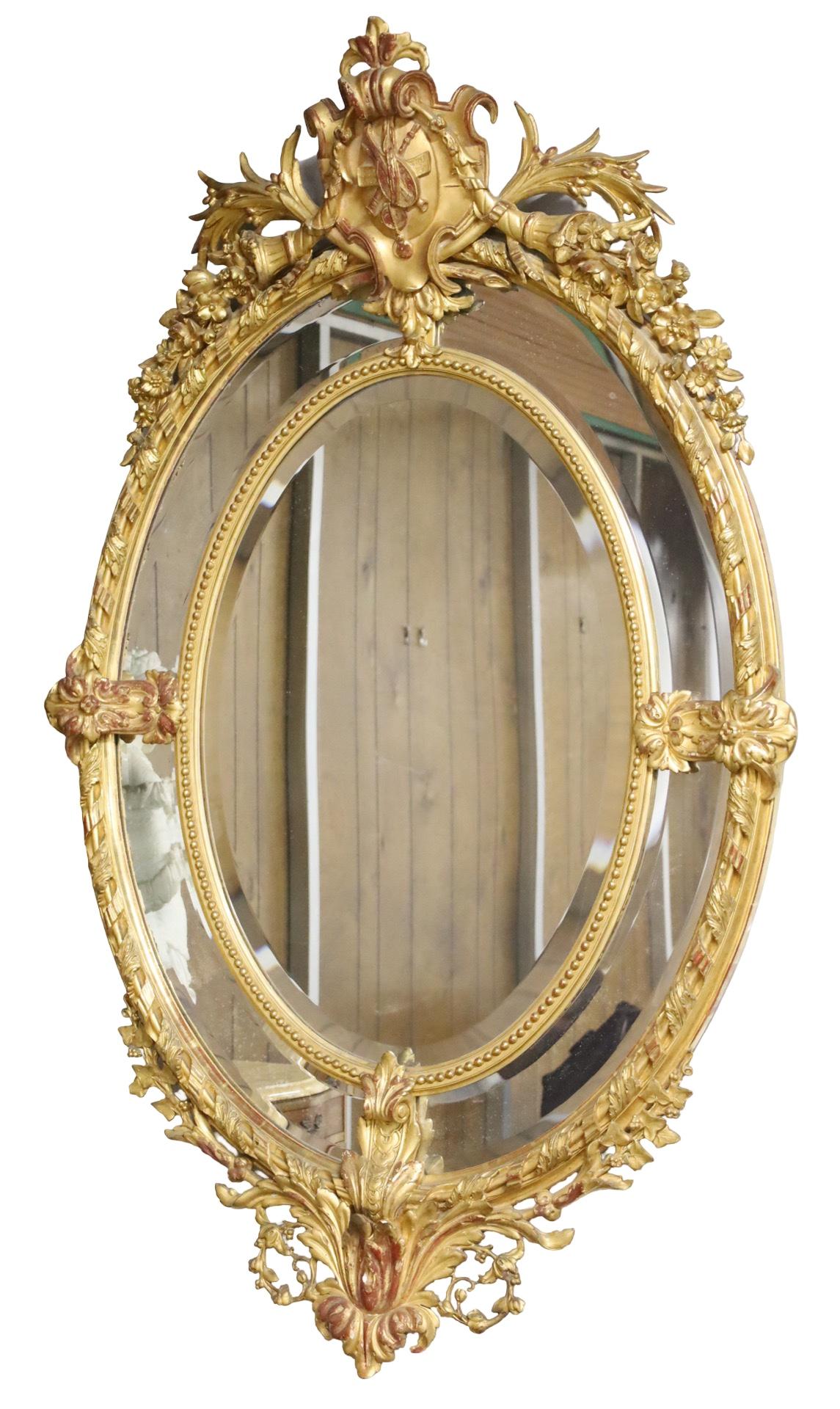 19th Century French Giltwood Cushion Mirror (Louis XV.) im Angebot