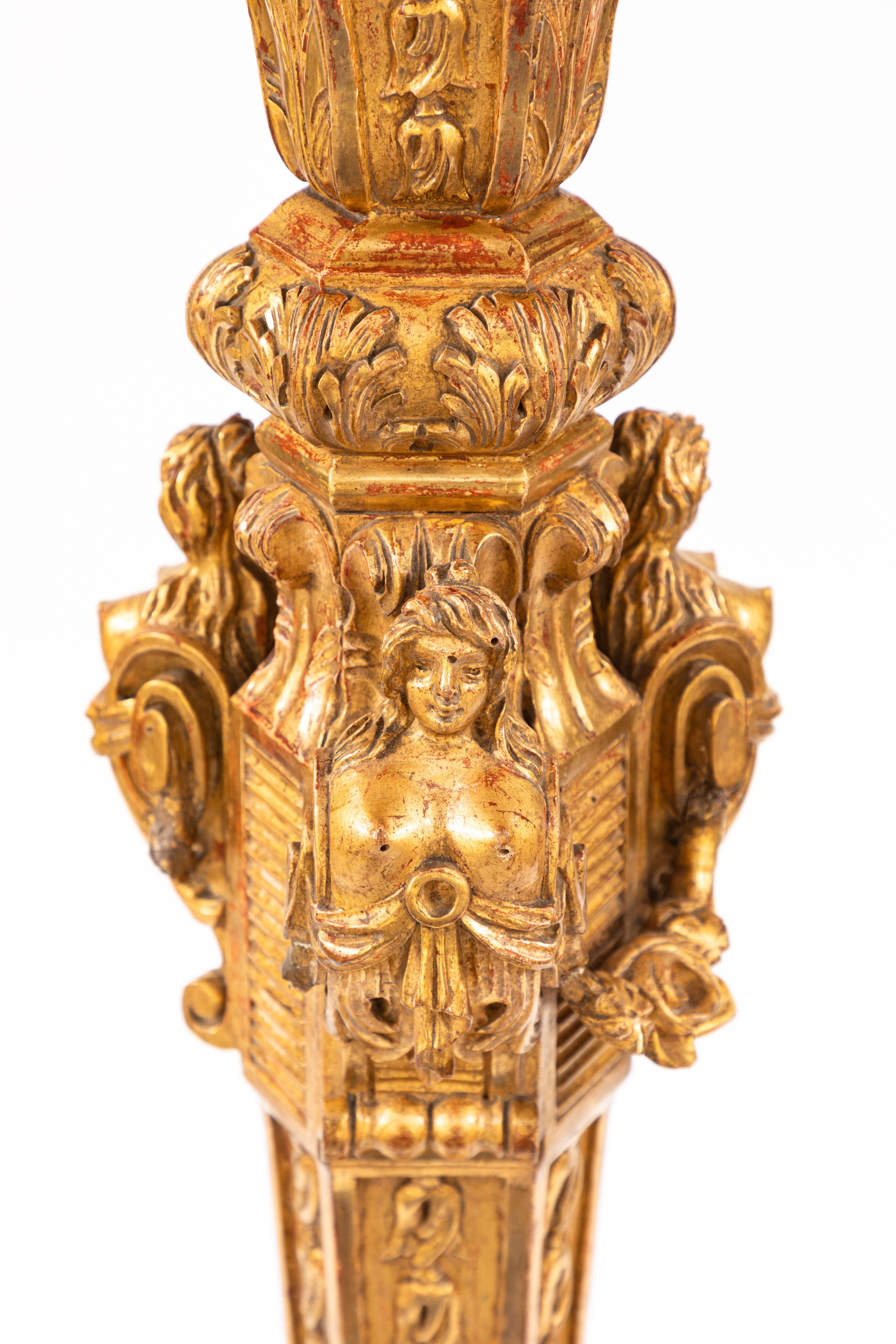 Bois doré lampadaire en bois doré français du 19ème siècle en vente