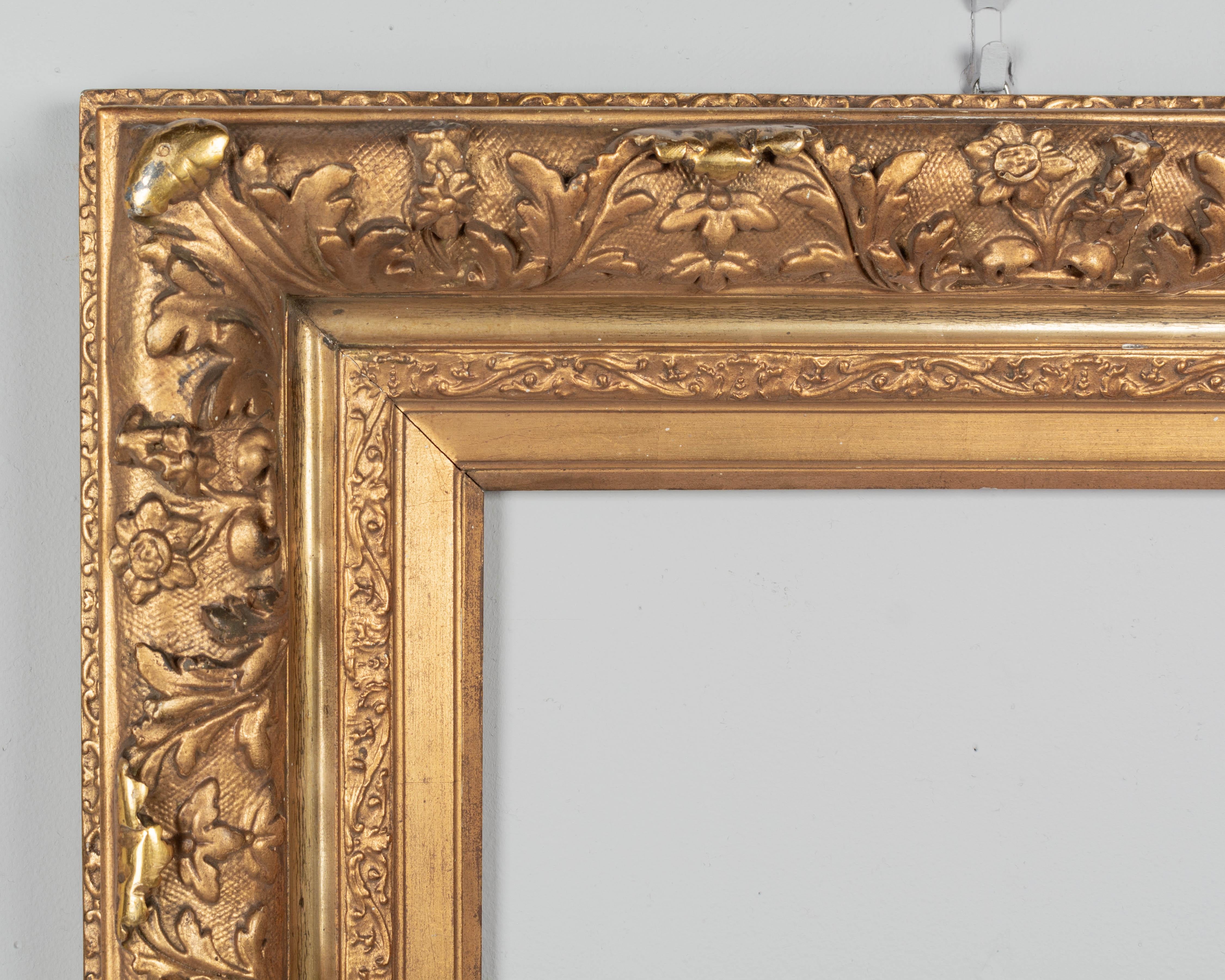 Cadre en bois doré français du 19e siècle Bon état - En vente à Winter Park, FL