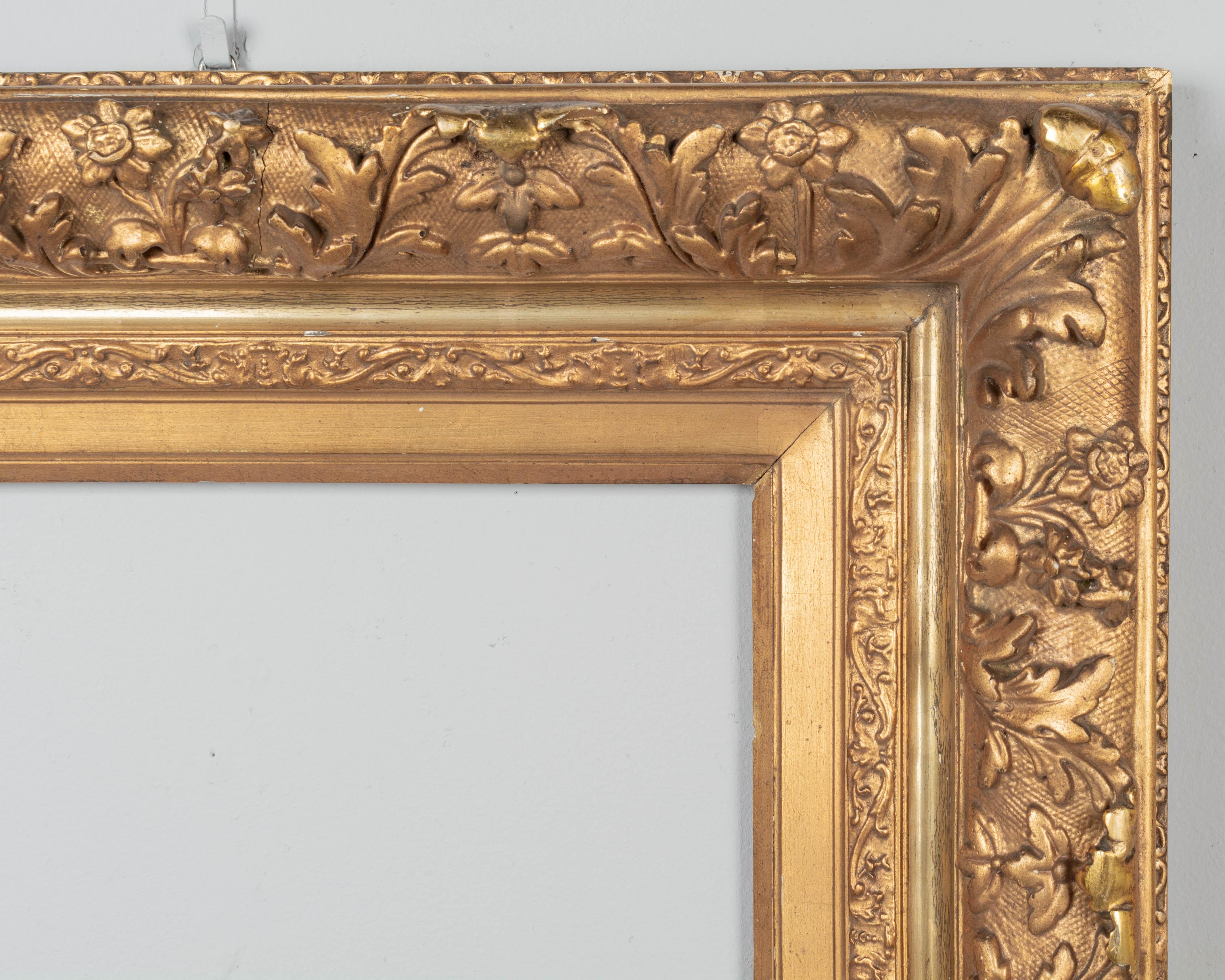 XIXe siècle Cadre en bois doré français du 19e siècle en vente
