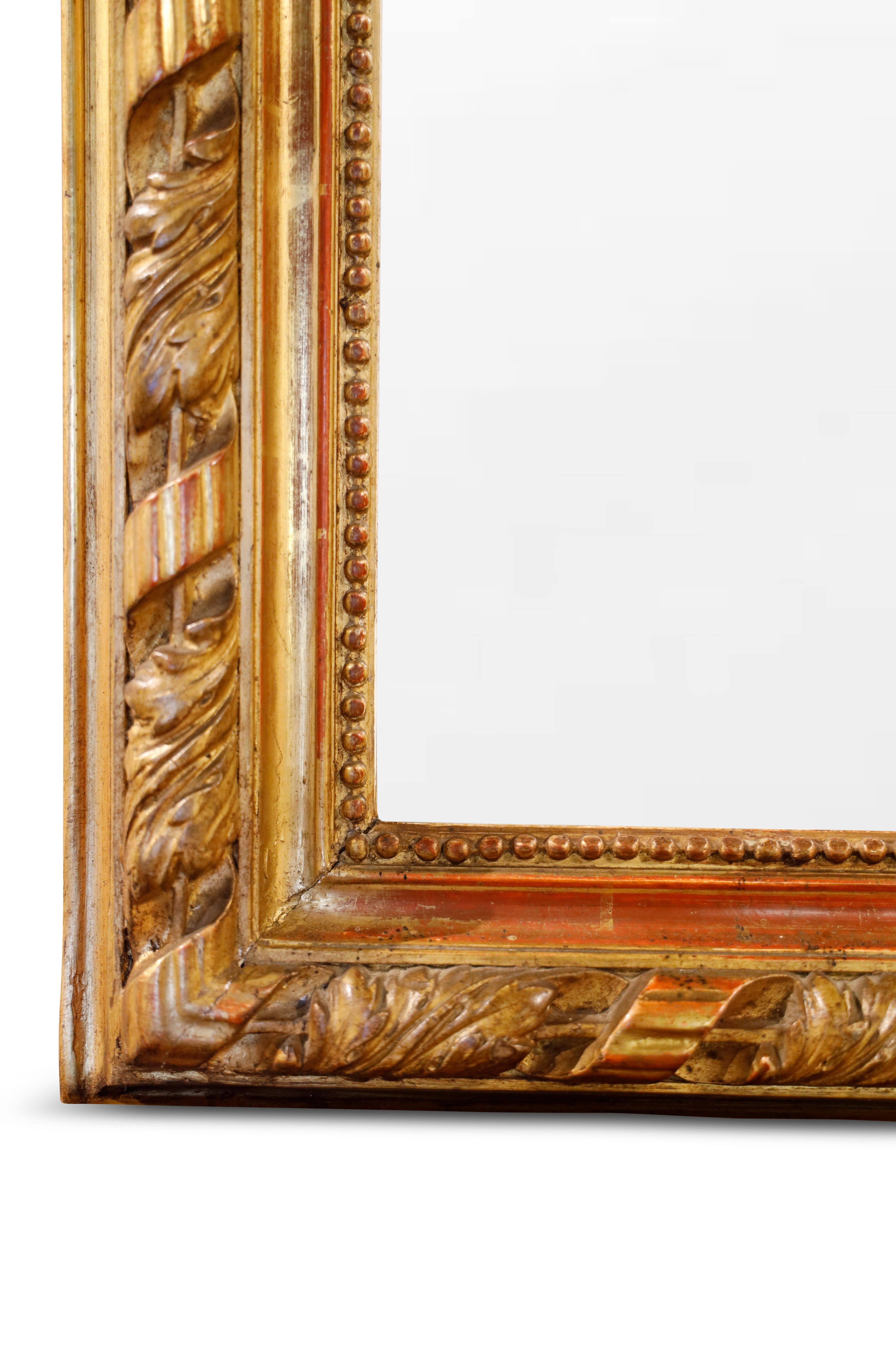 Moulé Miroir en bois doré français du 19e siècle en vente