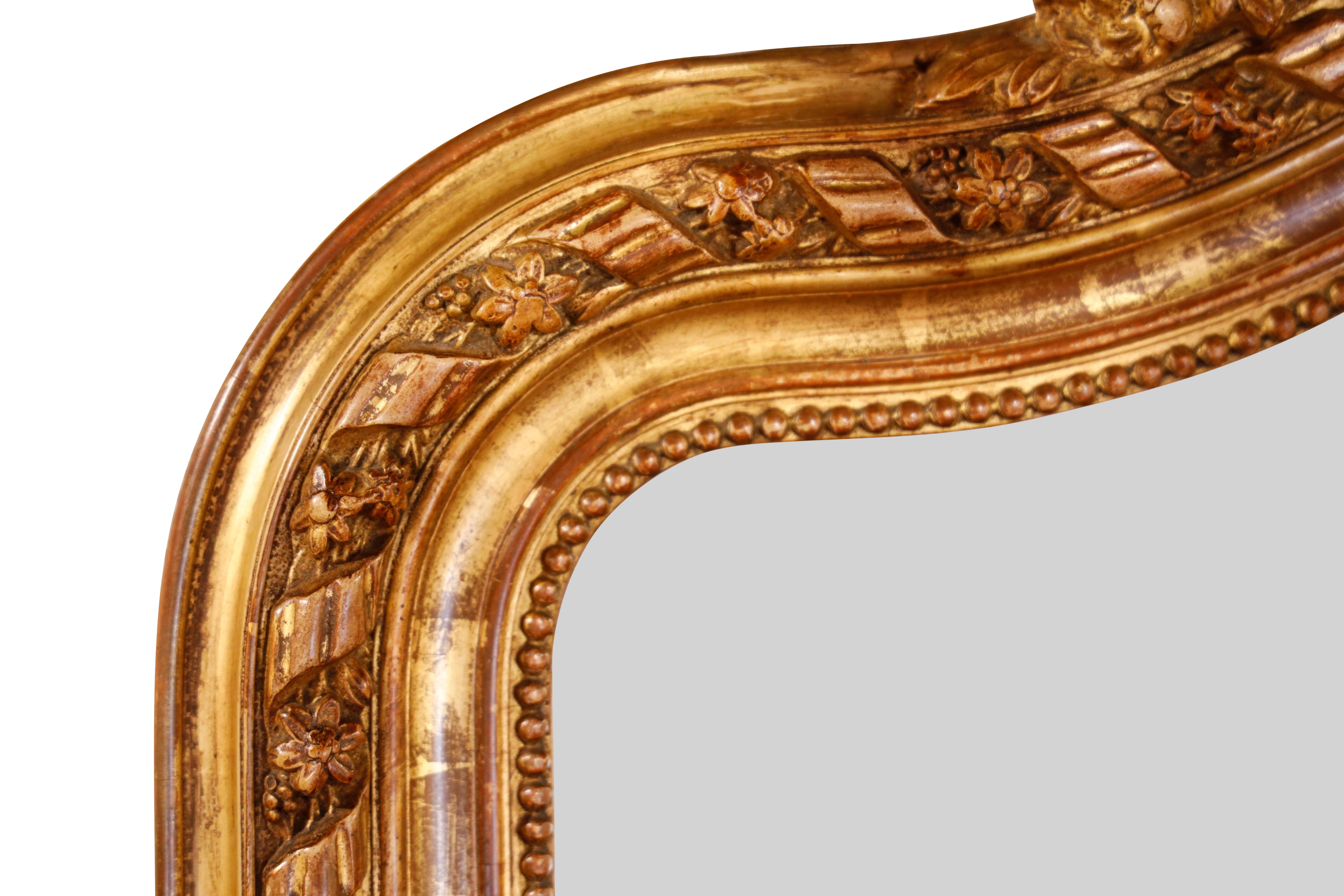 Specchio in legno dorato francese del XIX secolo In condizioni ottime in vendita a Woodbury, CT