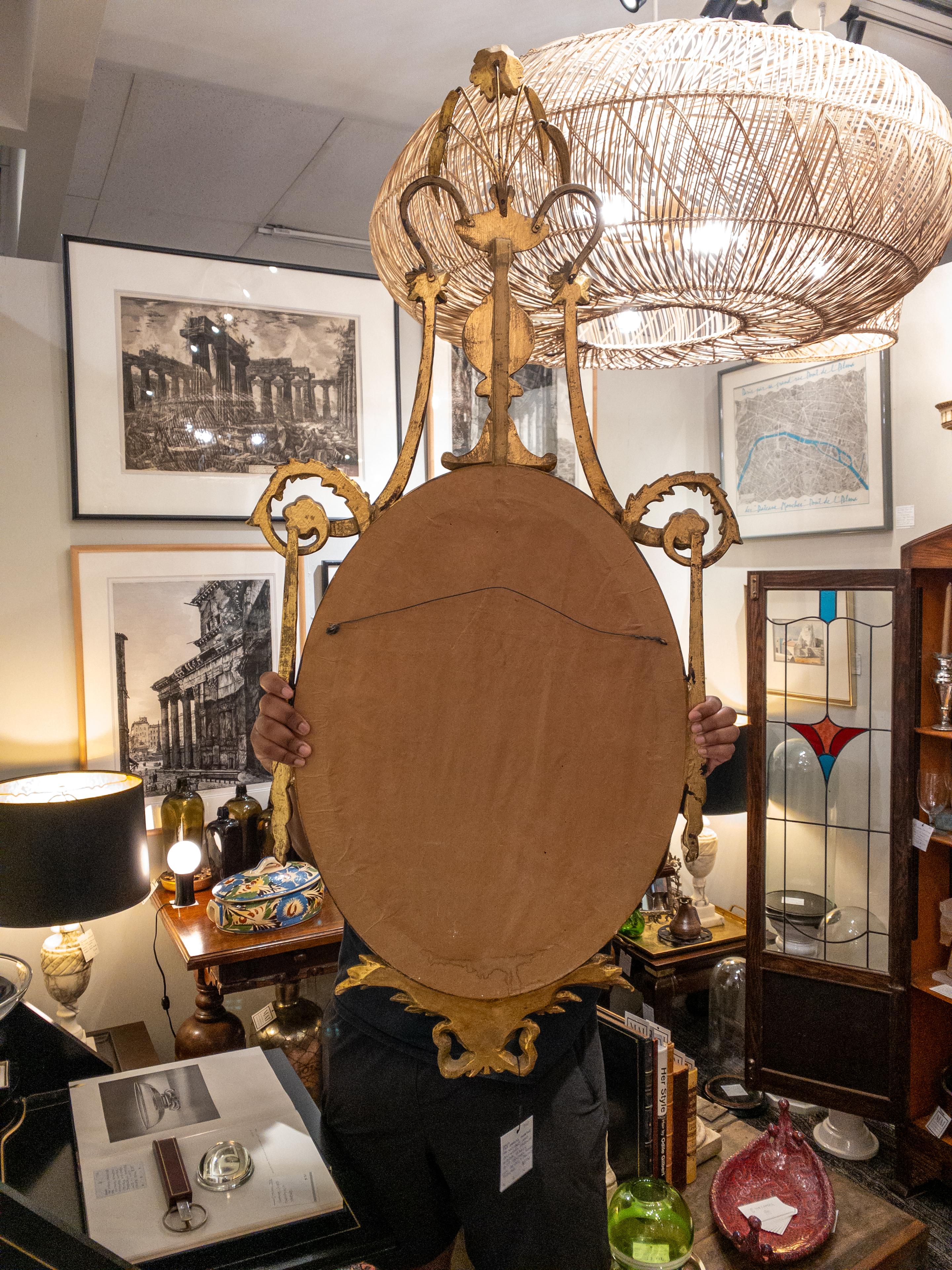 Miroir en bois doré français du 19e siècle en vente 1