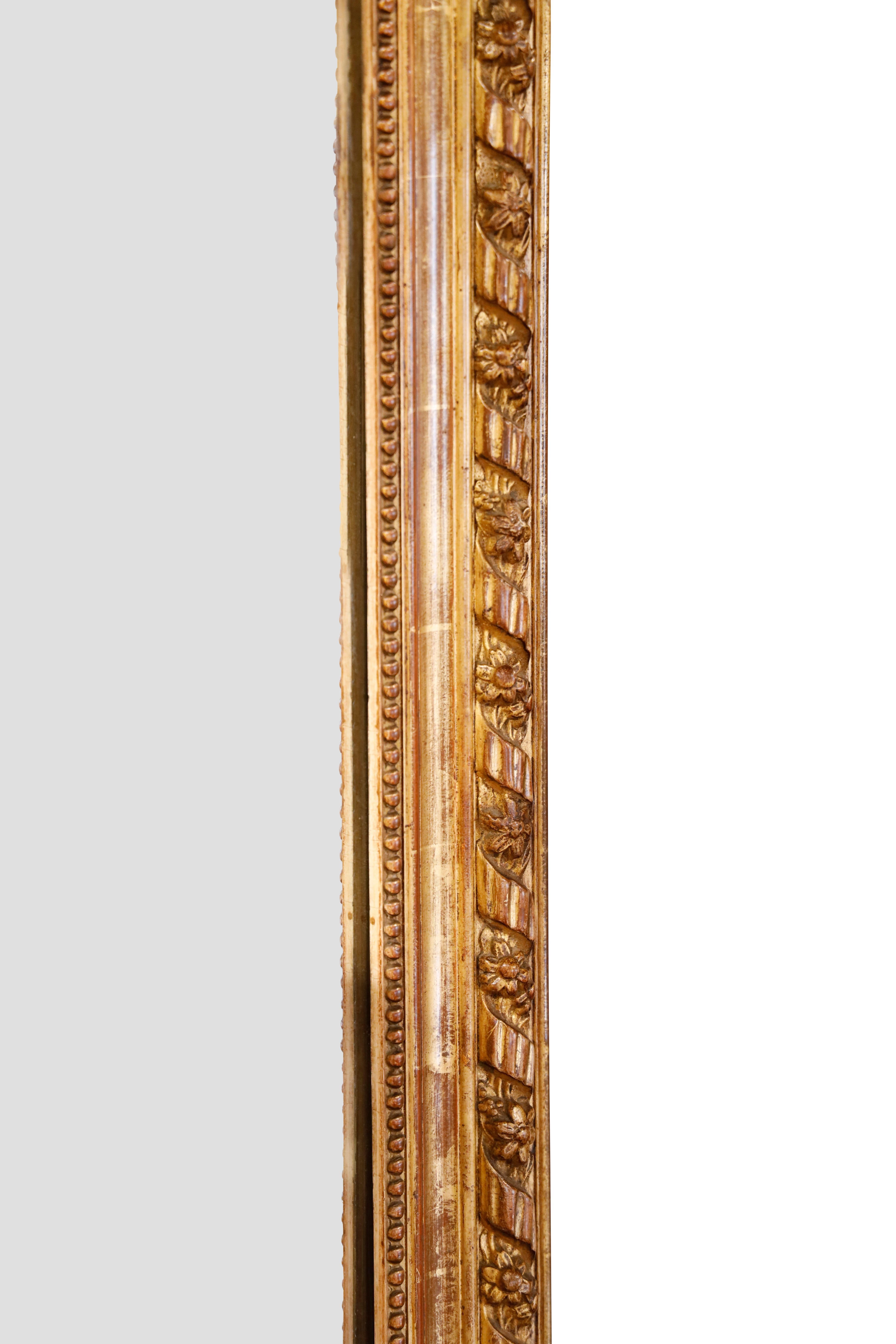 Specchio in legno dorato francese del XIX secolo in vendita 1