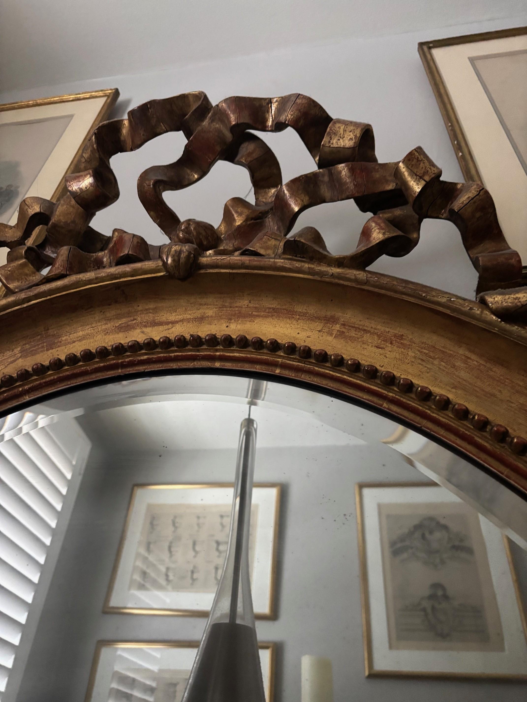 Miroir en bois doré français du 19e siècle en vente 2