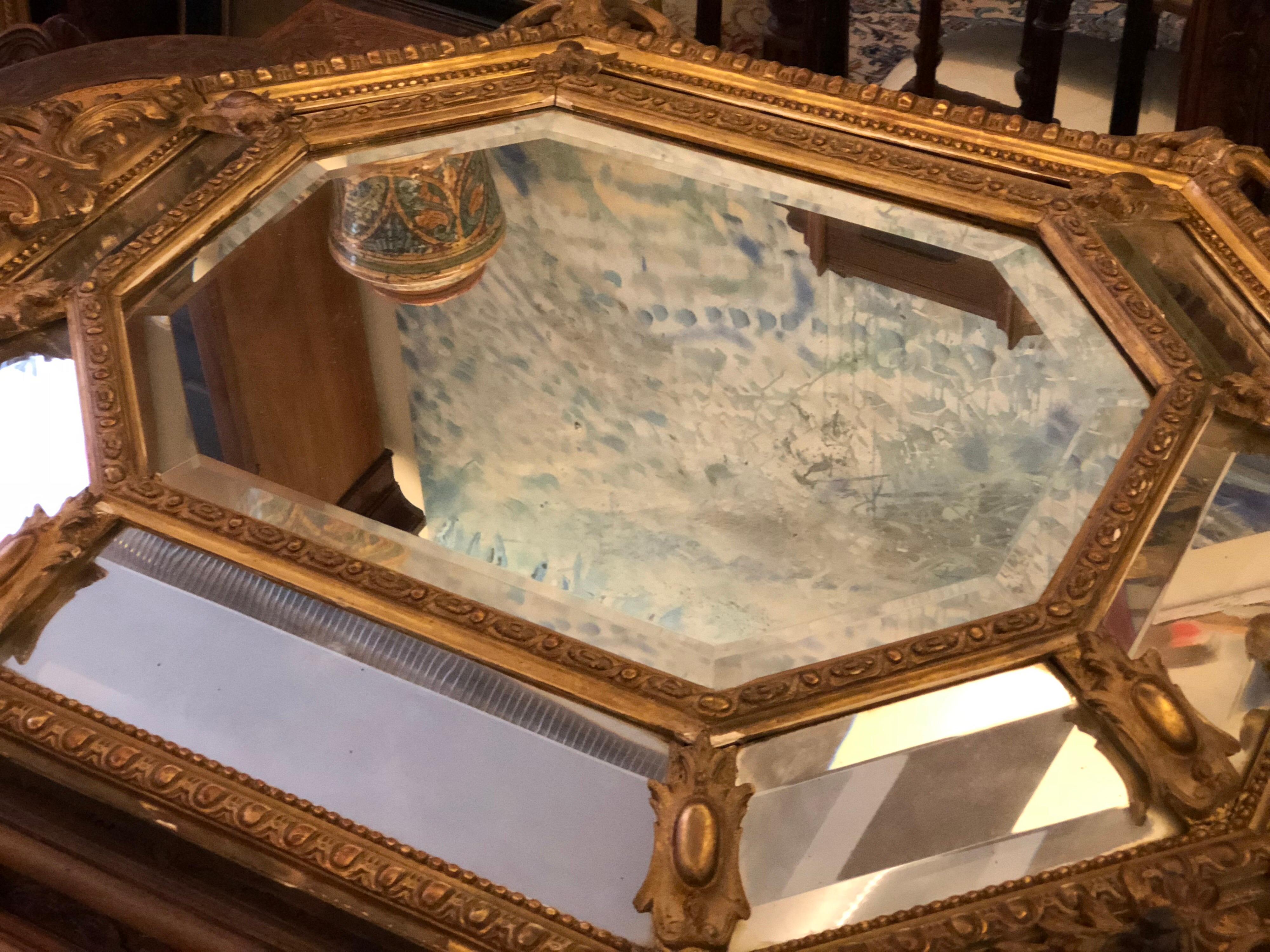 19th Century French Giltwood Octagonal Mirror in Louis XIV Style In Good Condition For Sale In Sofia, BG