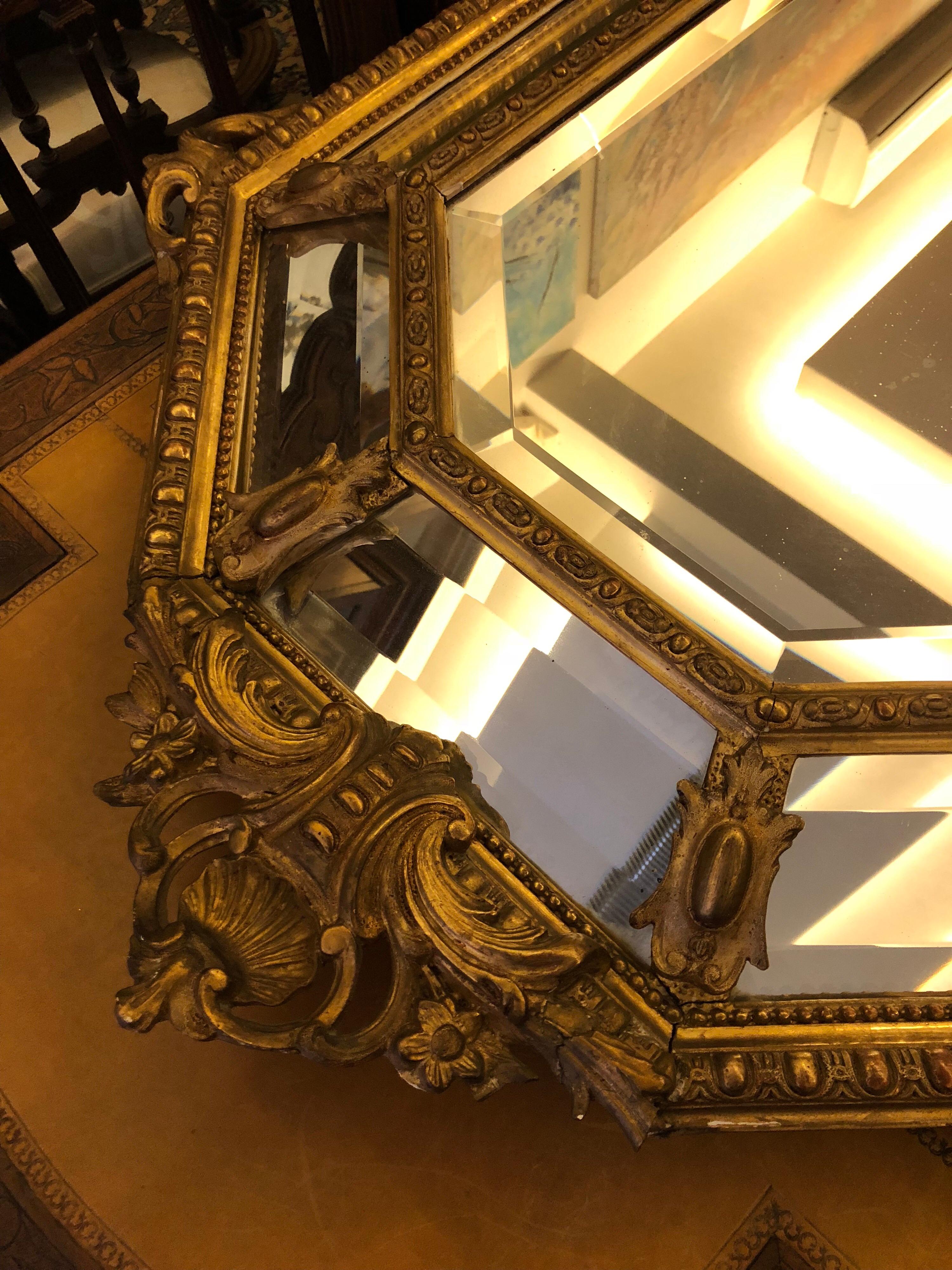 19th Century French Giltwood Octagonal Mirror in Louis XIV Style For Sale 3