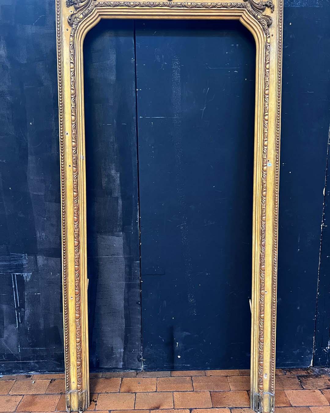 Porta in legno dorato francese del XIX secolo con dipinto a olio, stile Luigi XV in vendita 2