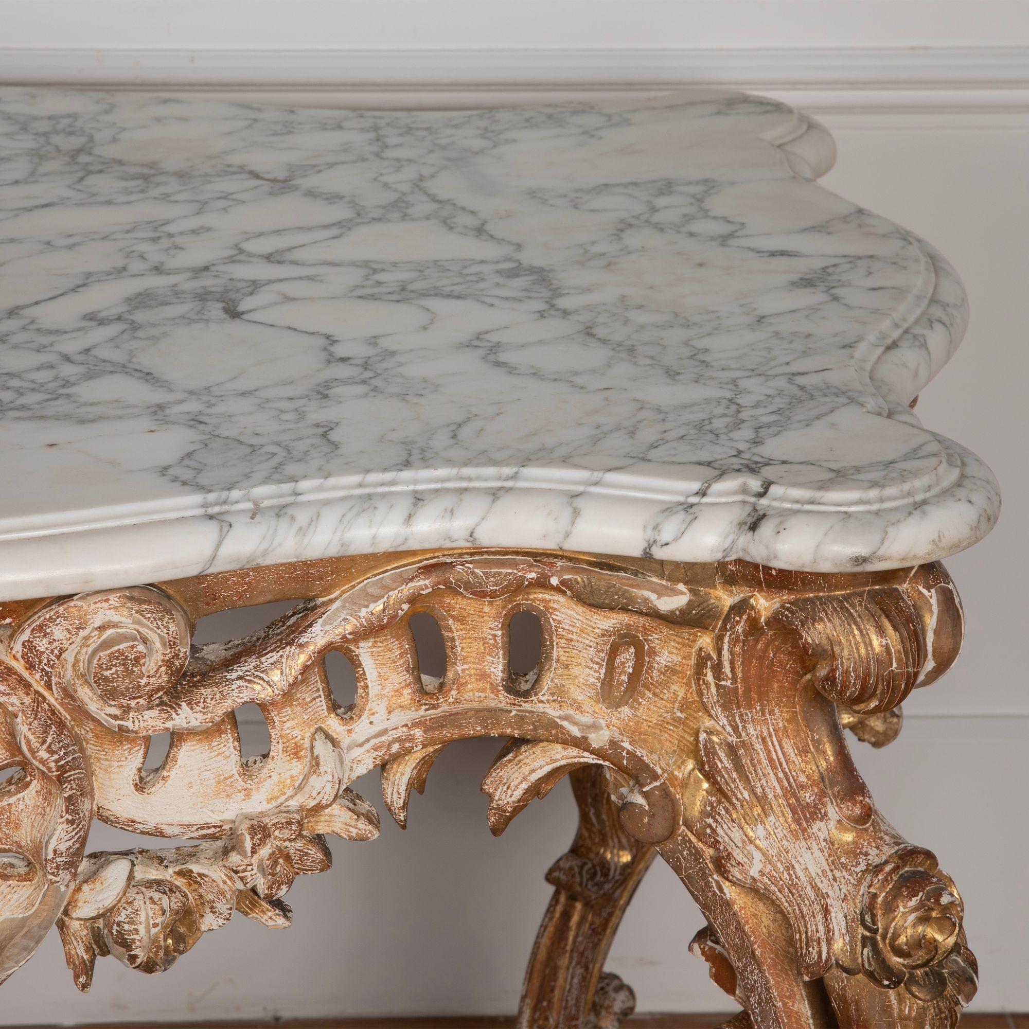 19th Century French Giltwood Rococo Centre Table im Angebot 4