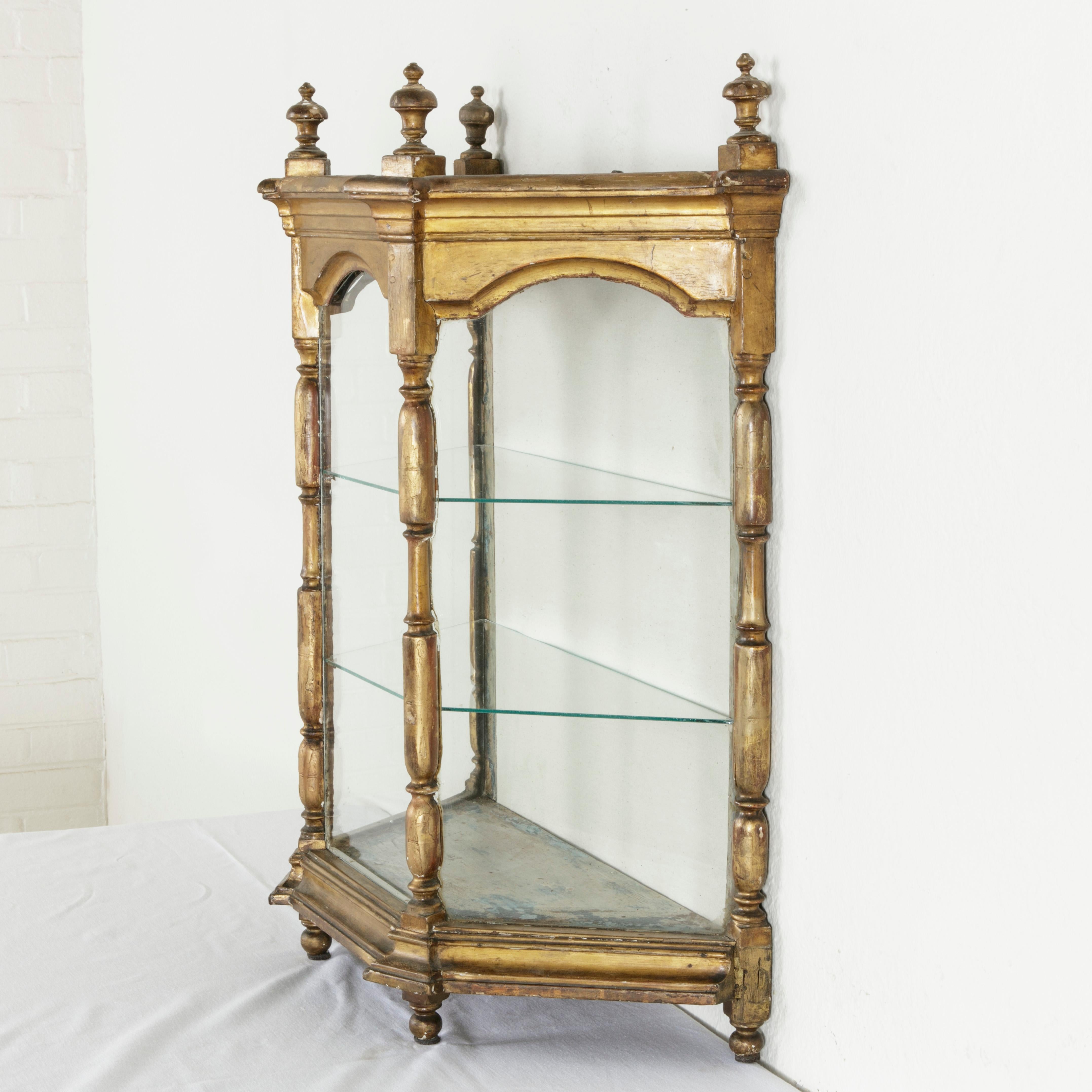 19th Century French Giltwood Tabletop Vitrine, Niche or Display Case 4