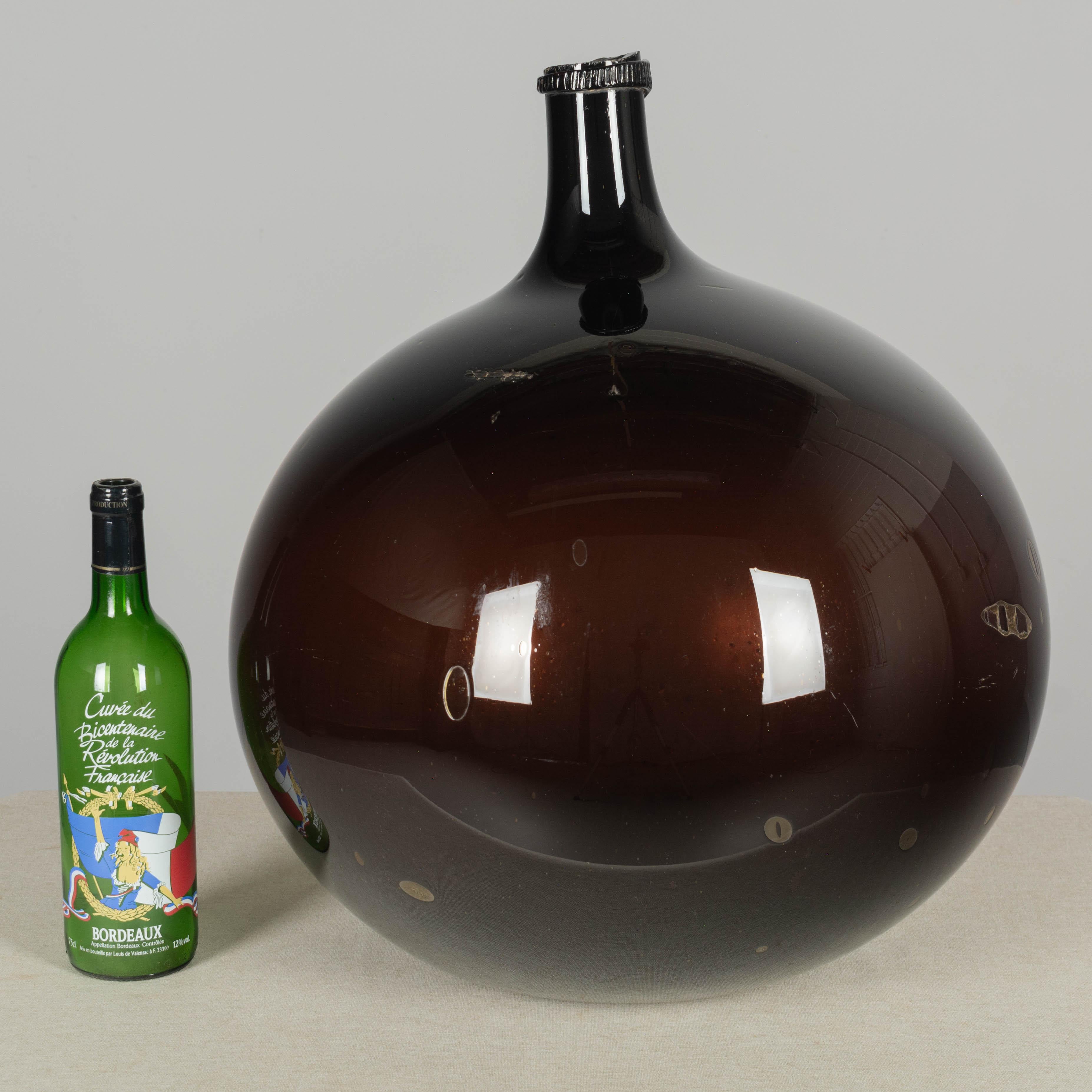 Französische Demijohn-Flaschen aus Glas des 19. Jahrhunderts, 5er-Set im Zustand „Gut“ im Angebot in Winter Park, FL