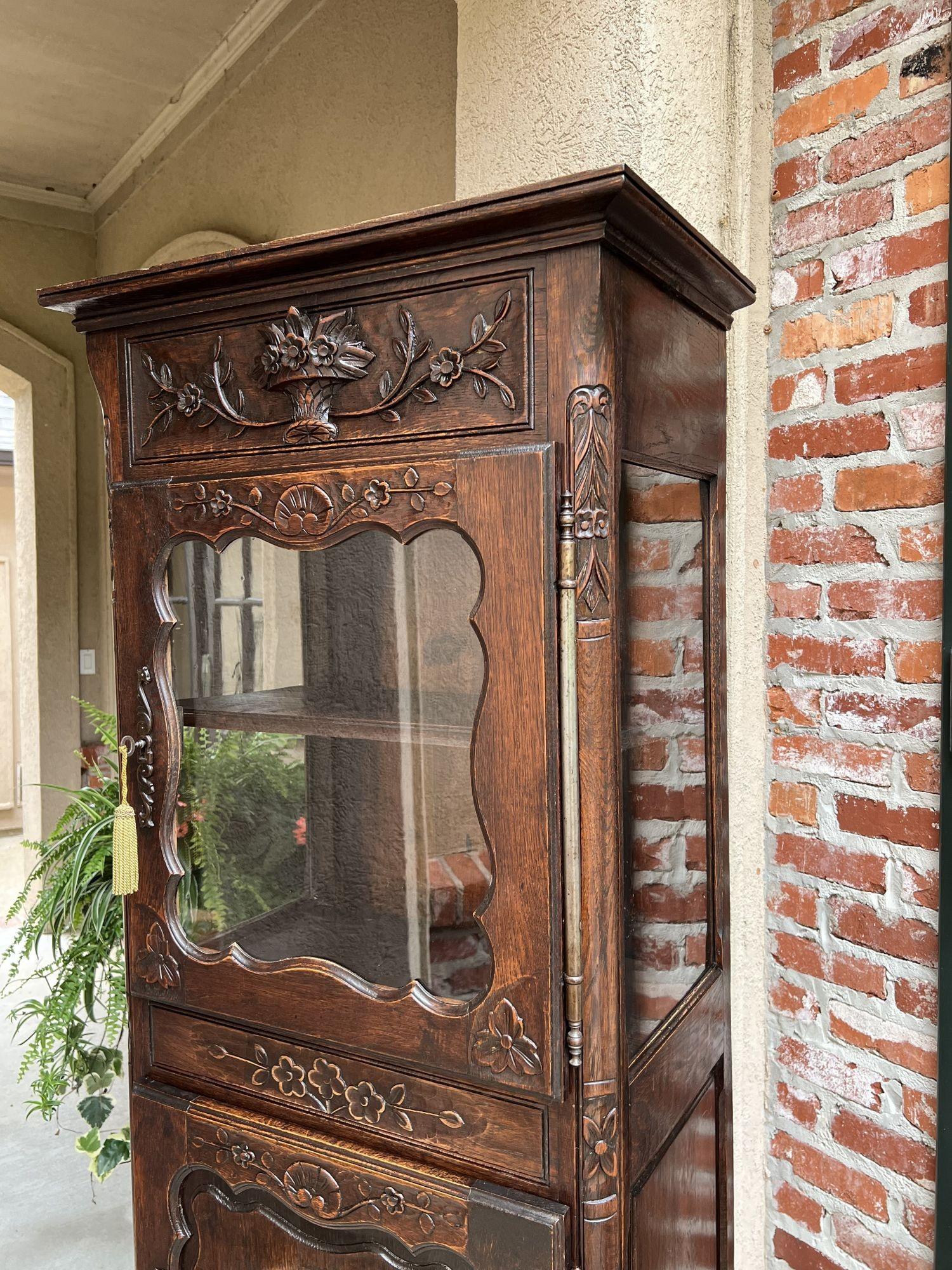 19th Century French Glass Vitrine Display Cabinet Carved Louis XV Music Motif In Good Condition In Shreveport, LA