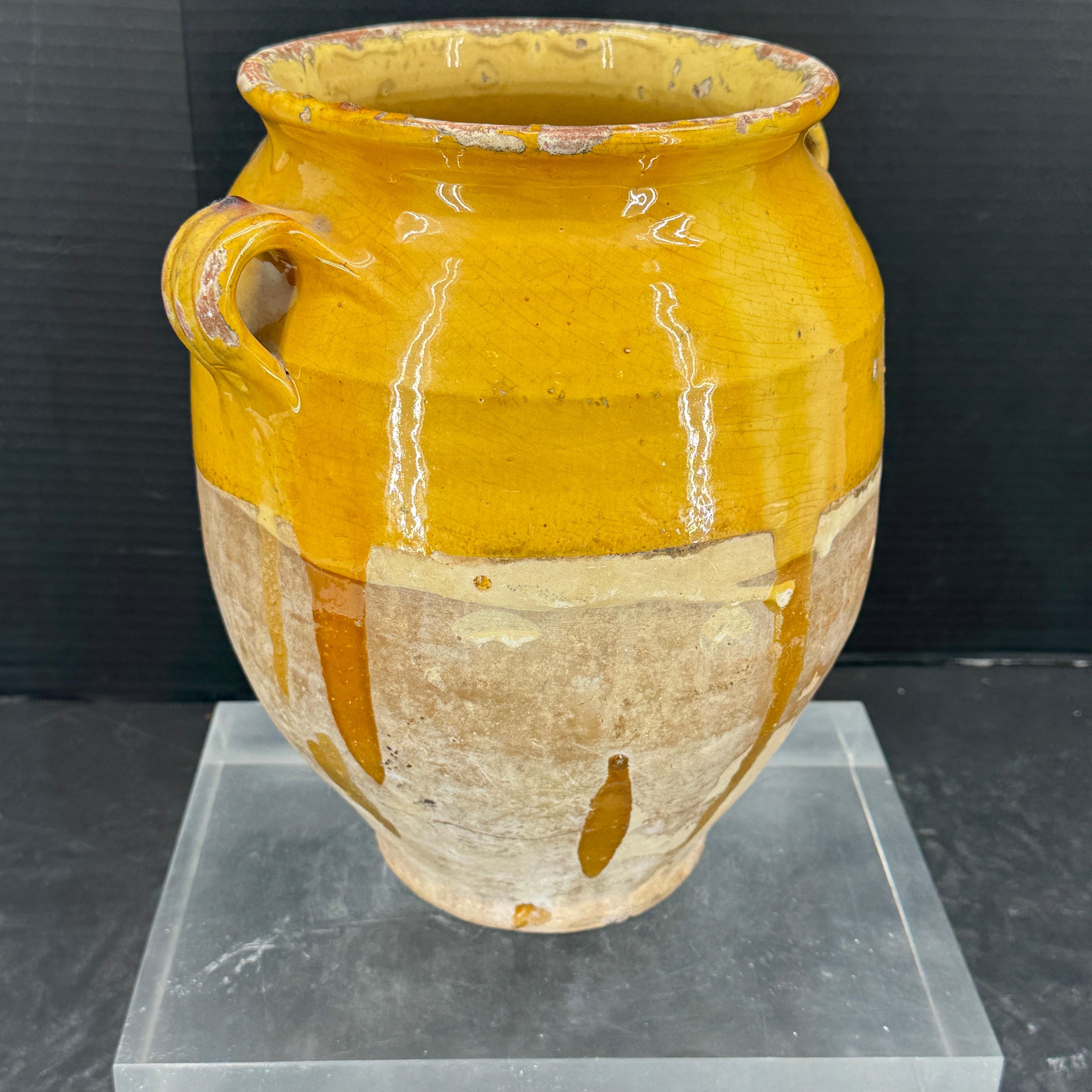 19th Century French Glazed Confit Pot in Yellow Ochre For Sale 2