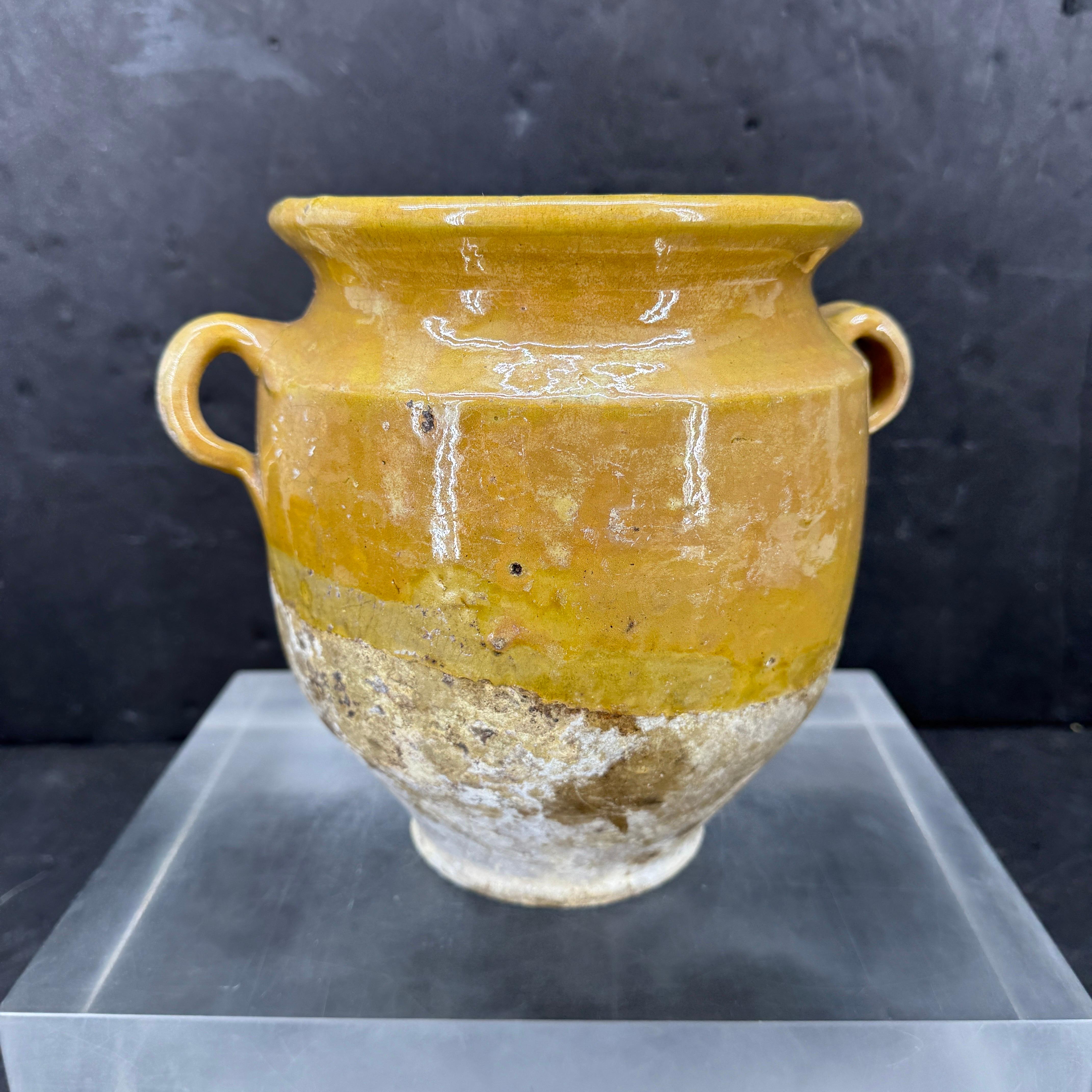 Pot à confiture français émaillé du 19ème siècle en ocre jaune en vente 1