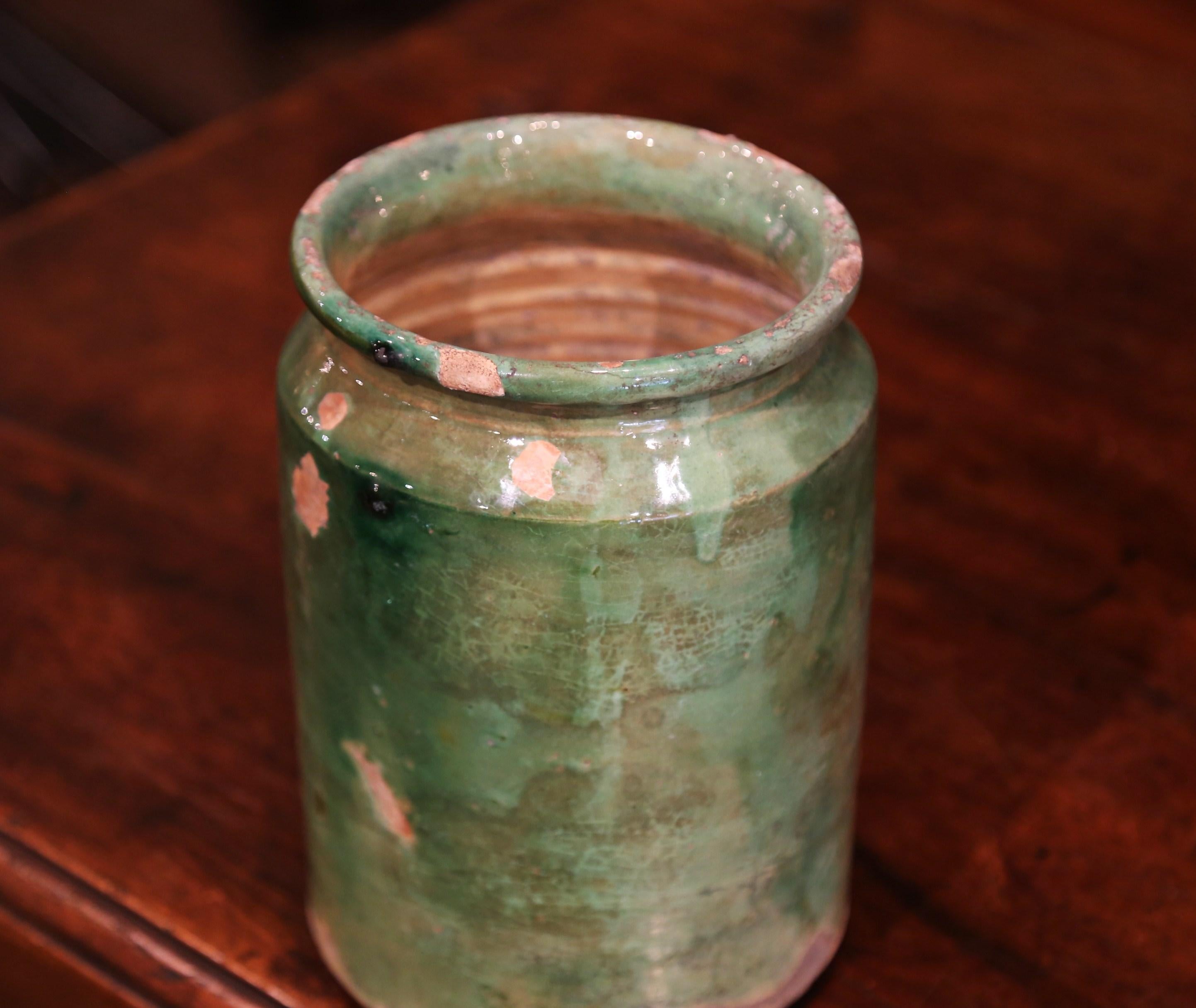19th Century French Glazed Terracotta Kitchen Utensils Pot from Provence (Glasiert)
