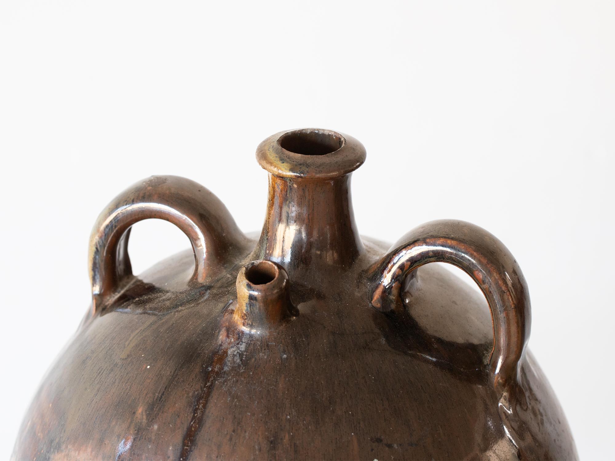 Provincial français Vase en terre cuite émaillée française du 19e siècle en vente