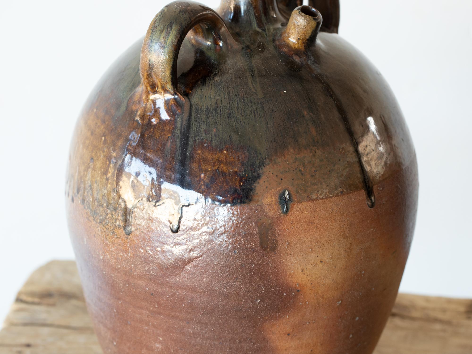 Français Vase en terre cuite émaillée française du 19e siècle en vente