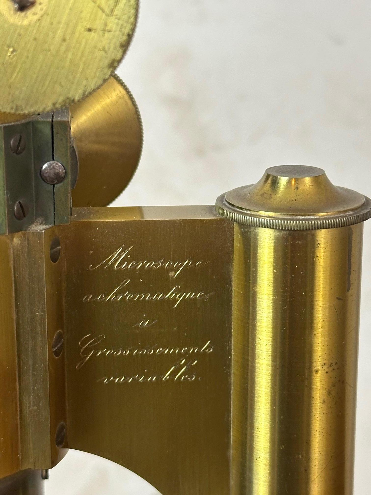 19th century French G.Oberhaueser Brass Achromatic Microscope in its wooden Boxe 6