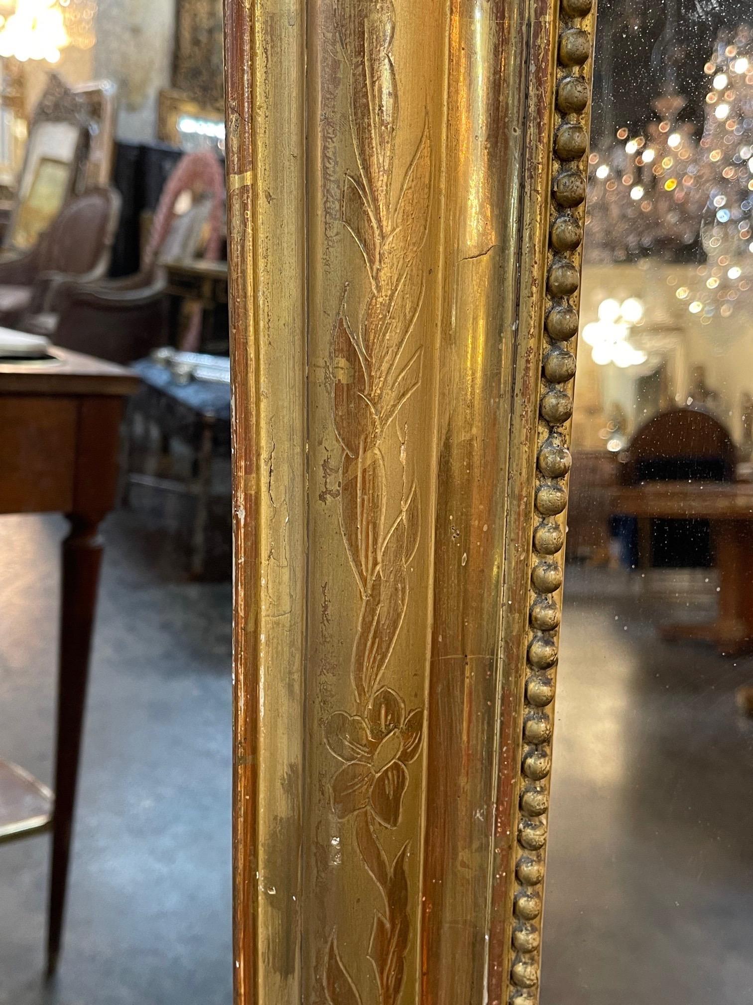 19th Century French Gold Louis Philippe Mirror with Crest In Good Condition In Dallas, TX