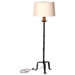 19. Jahrhundert Französisch Gotik schwarz geschmiedet Schmiedeeisen Stehlampe