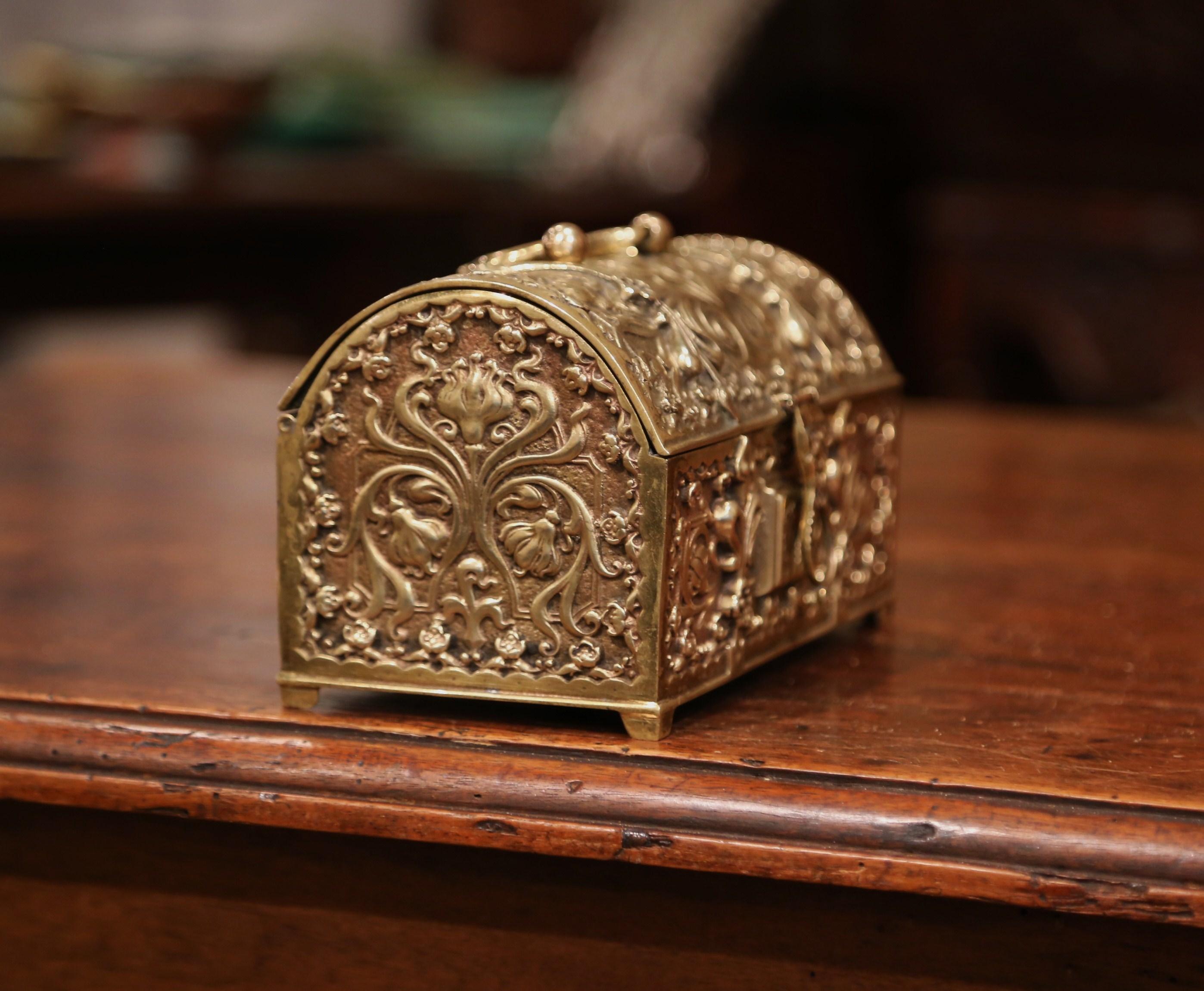 Patinated 19th Century French Gothic Bombe Bronze Doré Jewelry Box with Floral Motifs