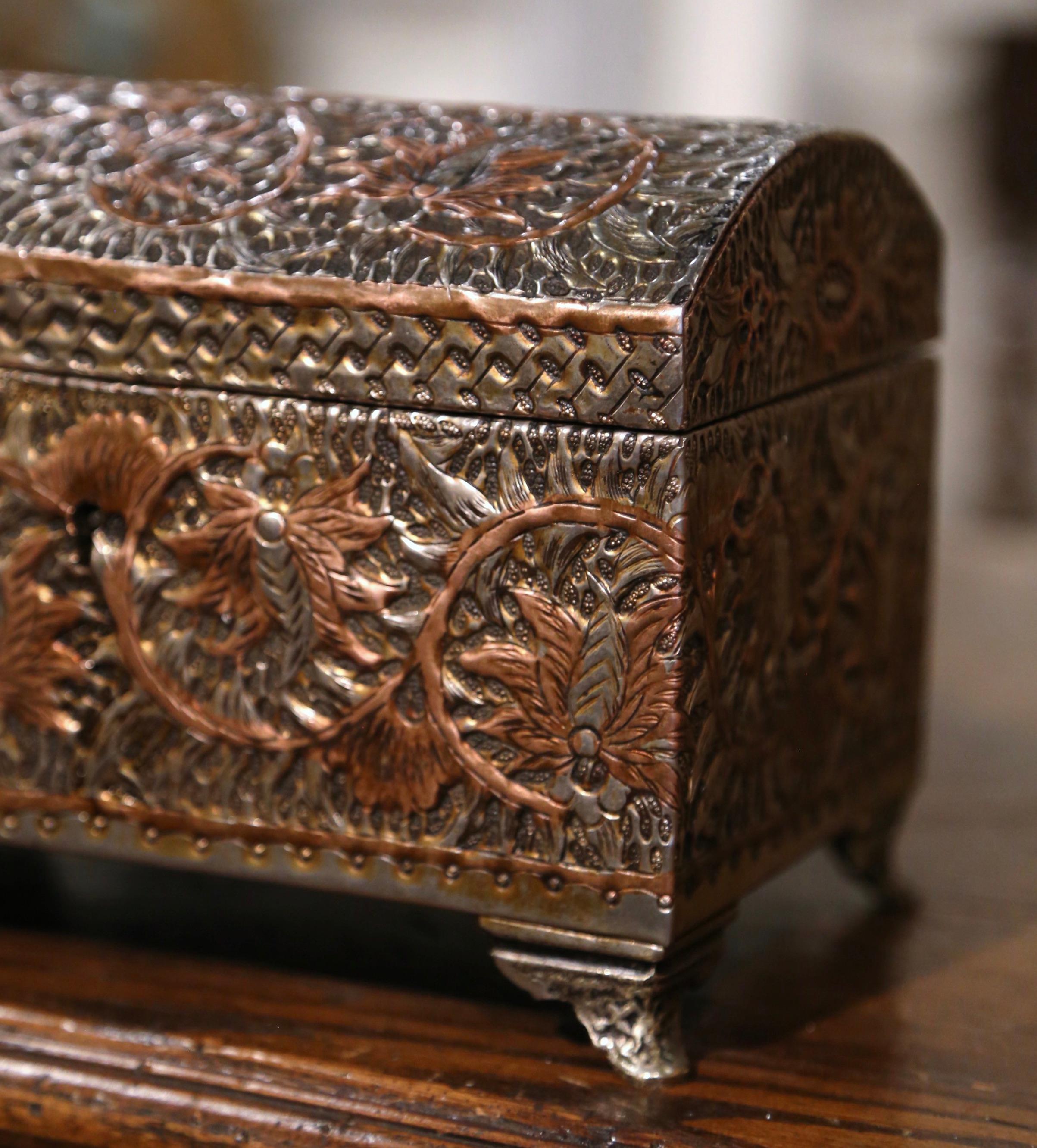 Hand-Crafted 19th Century French Gothic Brass & Copper Jewelry Box with Repousse Leaf Motifs For Sale