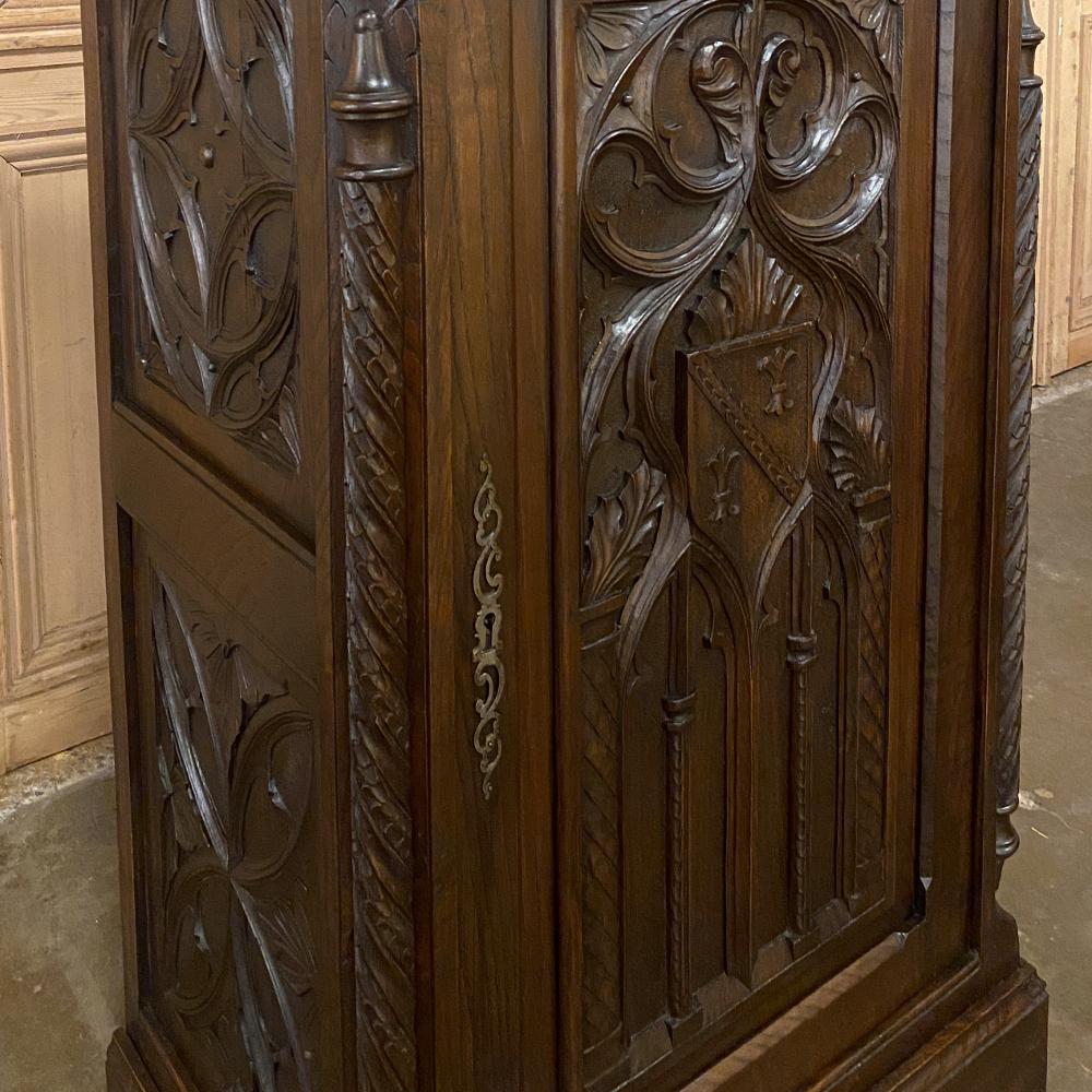 19th Century French Gothic Cabinet, Bonnetiere For Sale 5