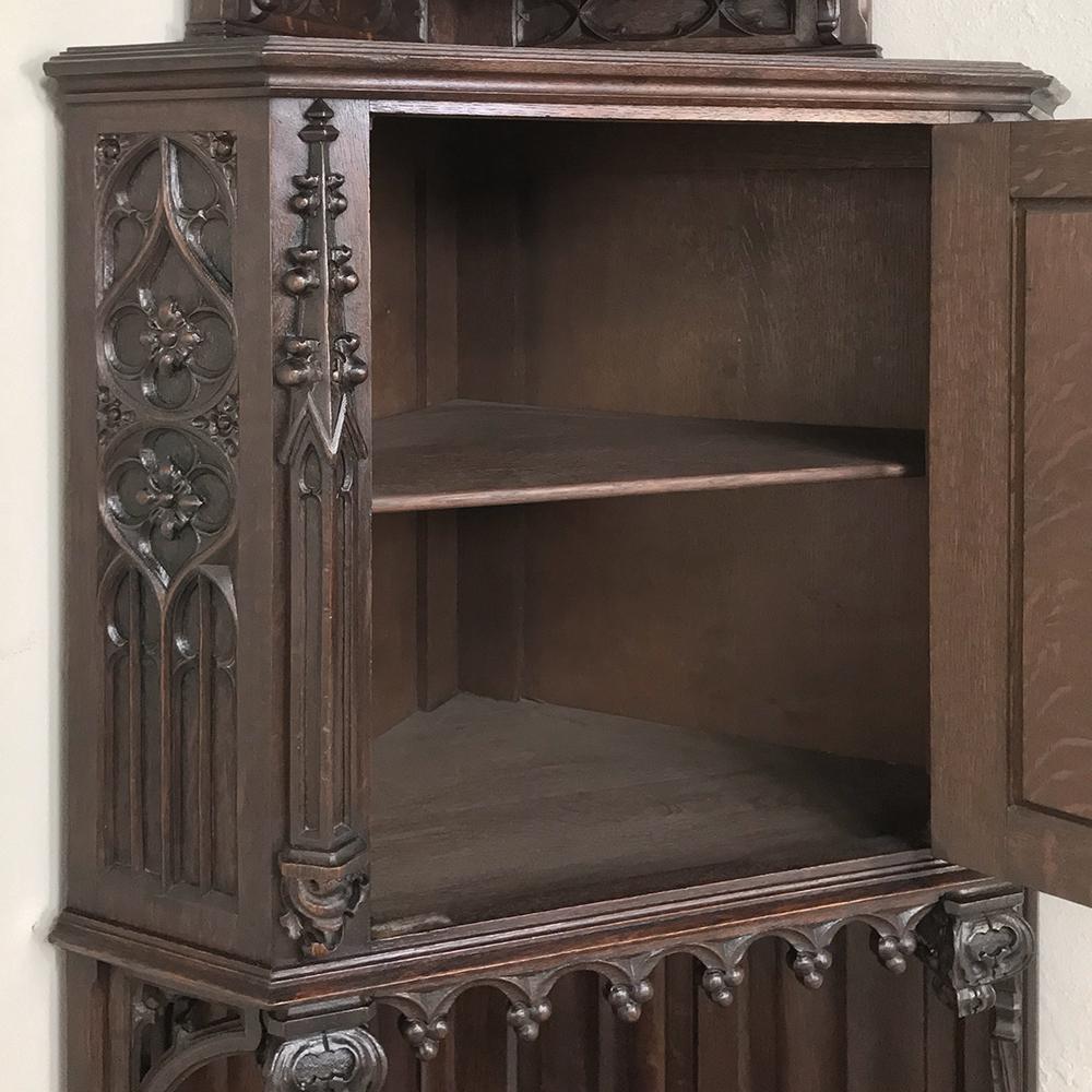 gothic shelf