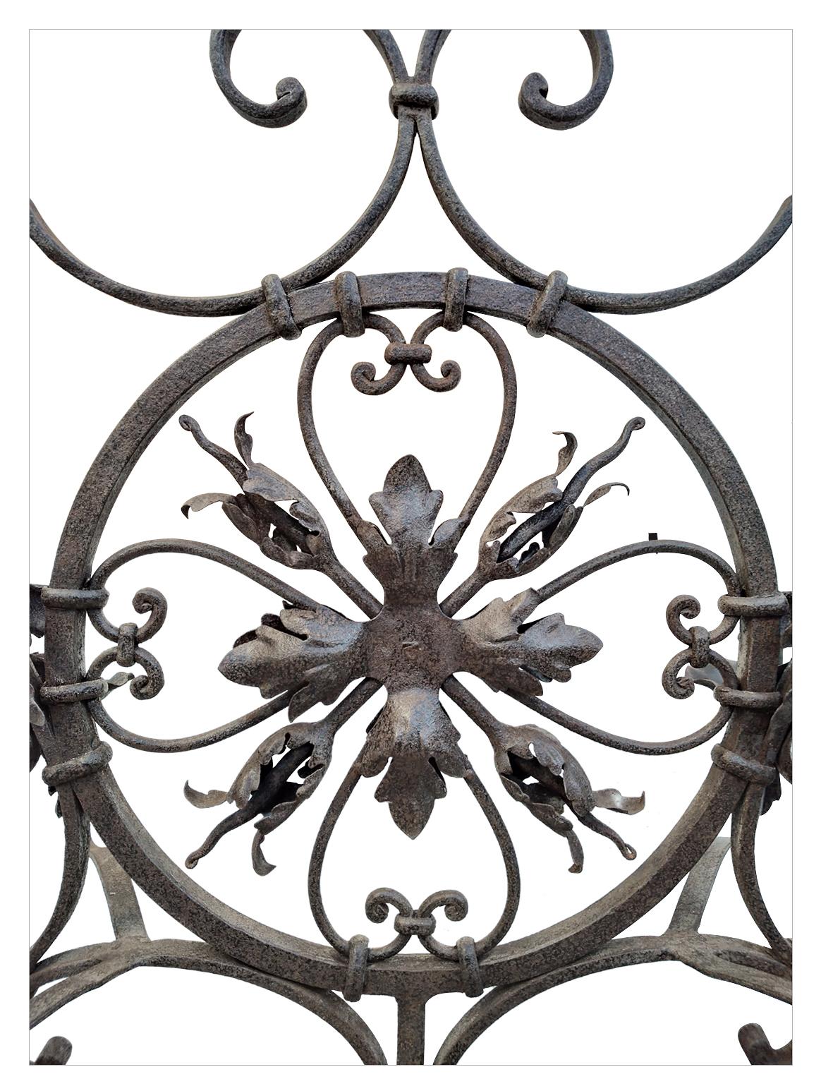 19th Century French Gothic Forged Iron Six Candles Chandelier For Sale 2