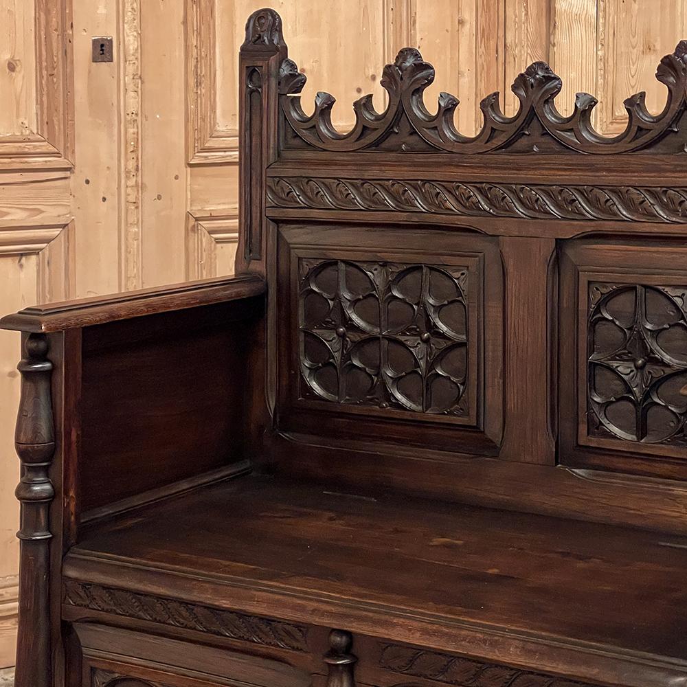 19th Century French Gothic Hall Bench, Caquetoire For Sale 5