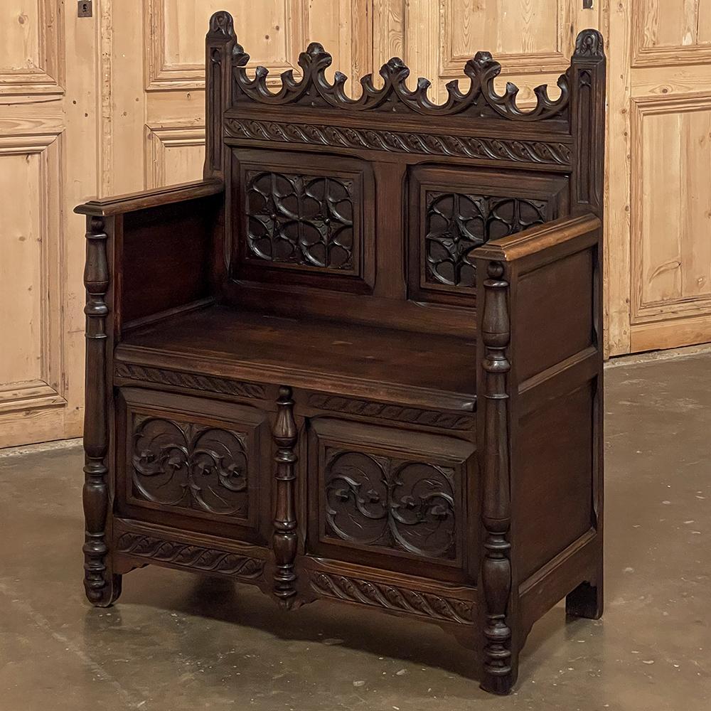Gothic Revival 19th Century French Gothic Hall Bench, Caquetoire For Sale