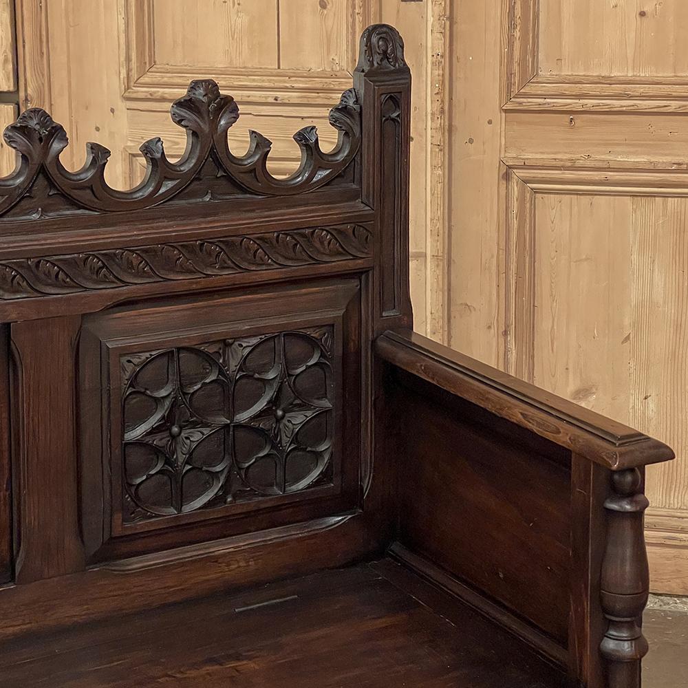 19th Century French Gothic Hall Bench, Caquetoire For Sale 1
