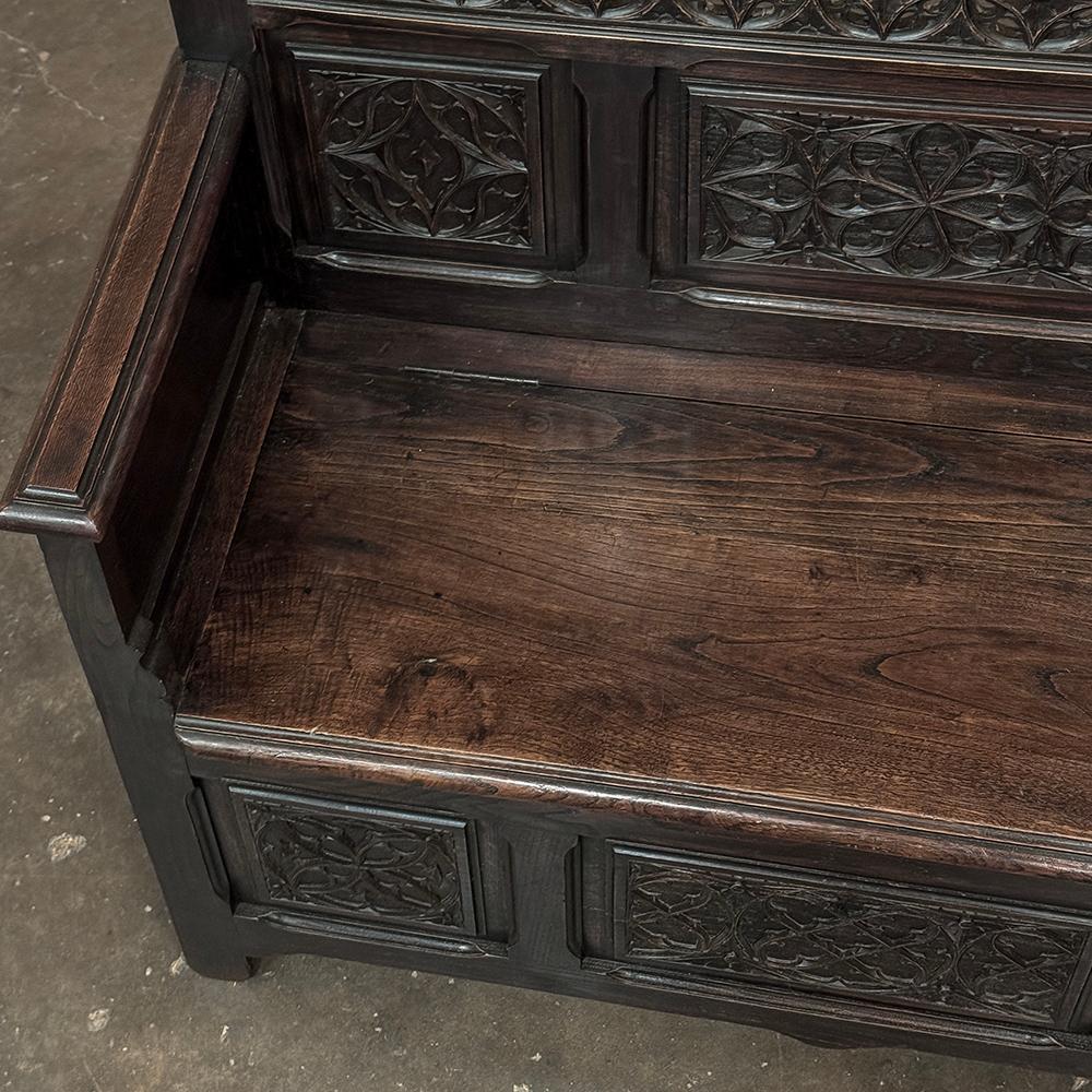 19th Century French Gothic Hall Bench en vente 5