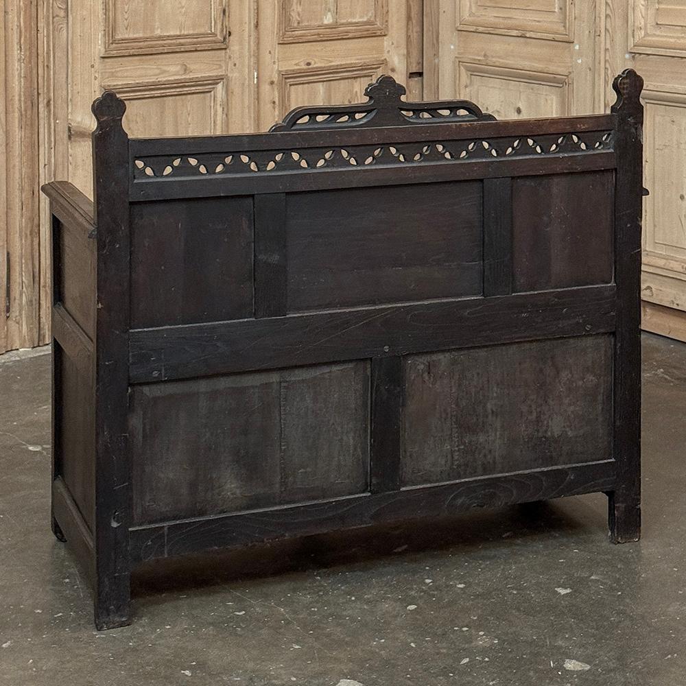 19th Century French Gothic Hall Bench en vente 9