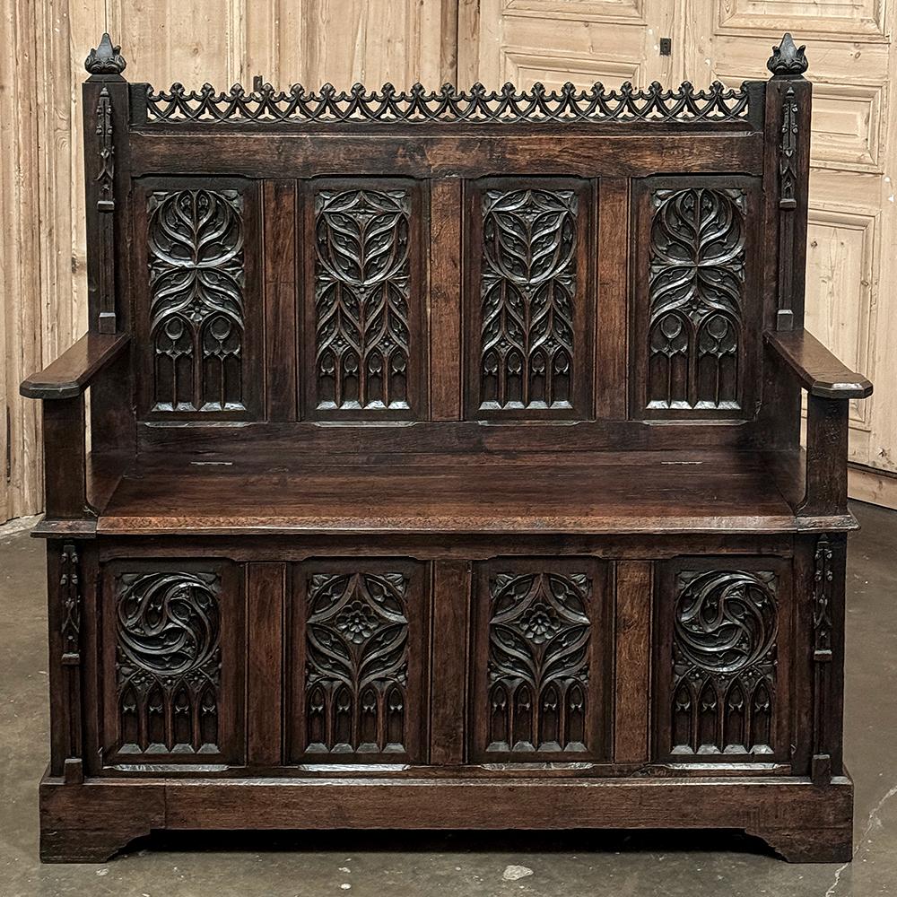 19th Century French Gothic Hall Bench In Good Condition In Dallas, TX