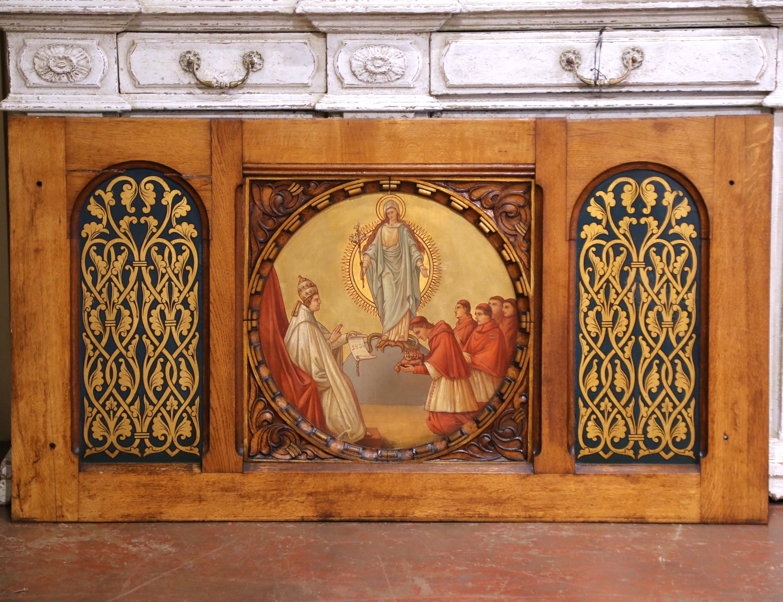 Pannello d'altare in noce dipinto a mano in stile gotico francese del XIX secolo con immagini mariane In condizioni ottime in vendita a Dallas, TX