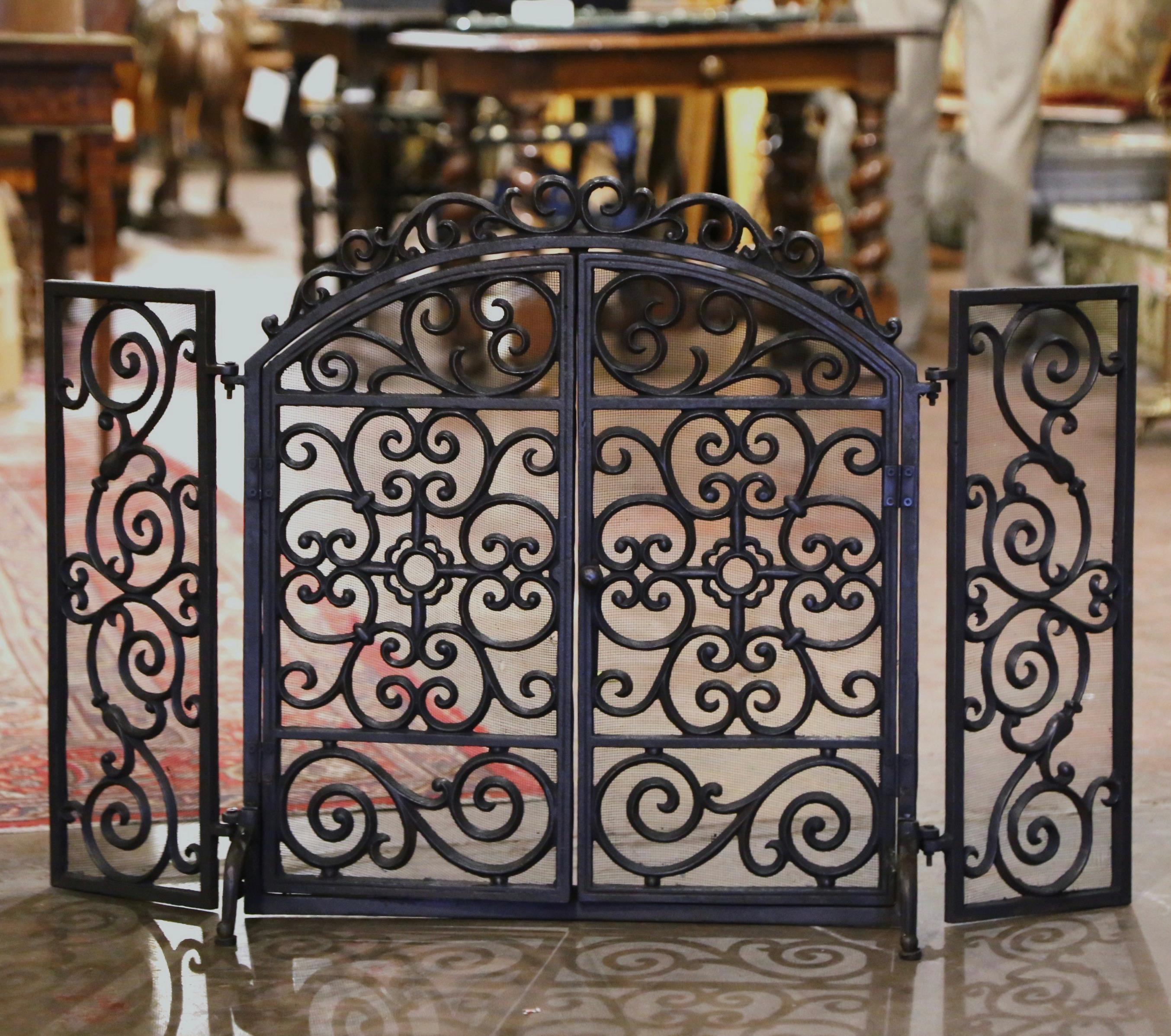 Forged 19th Century French Gothic Iron and Mesh Double-Door Fireplace Screen  For Sale