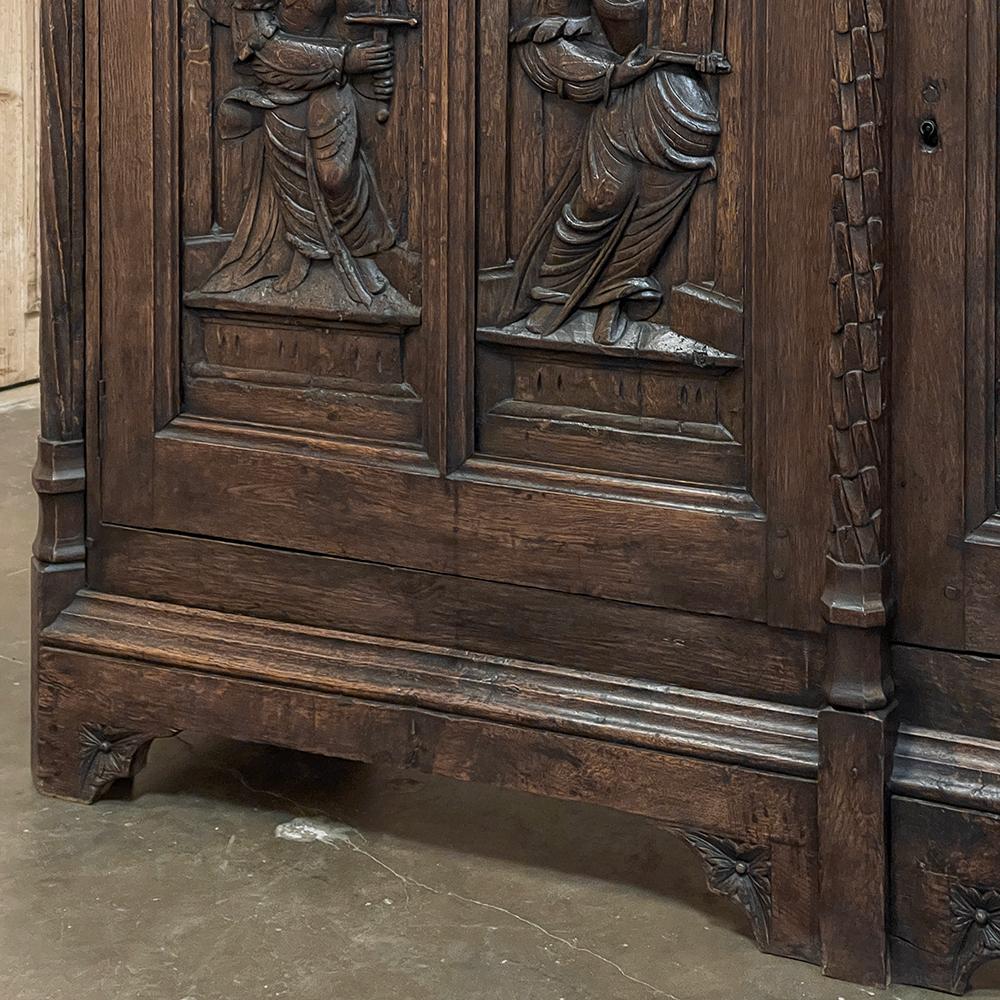 19th Century French Gothic Oak Buffet For Sale 8